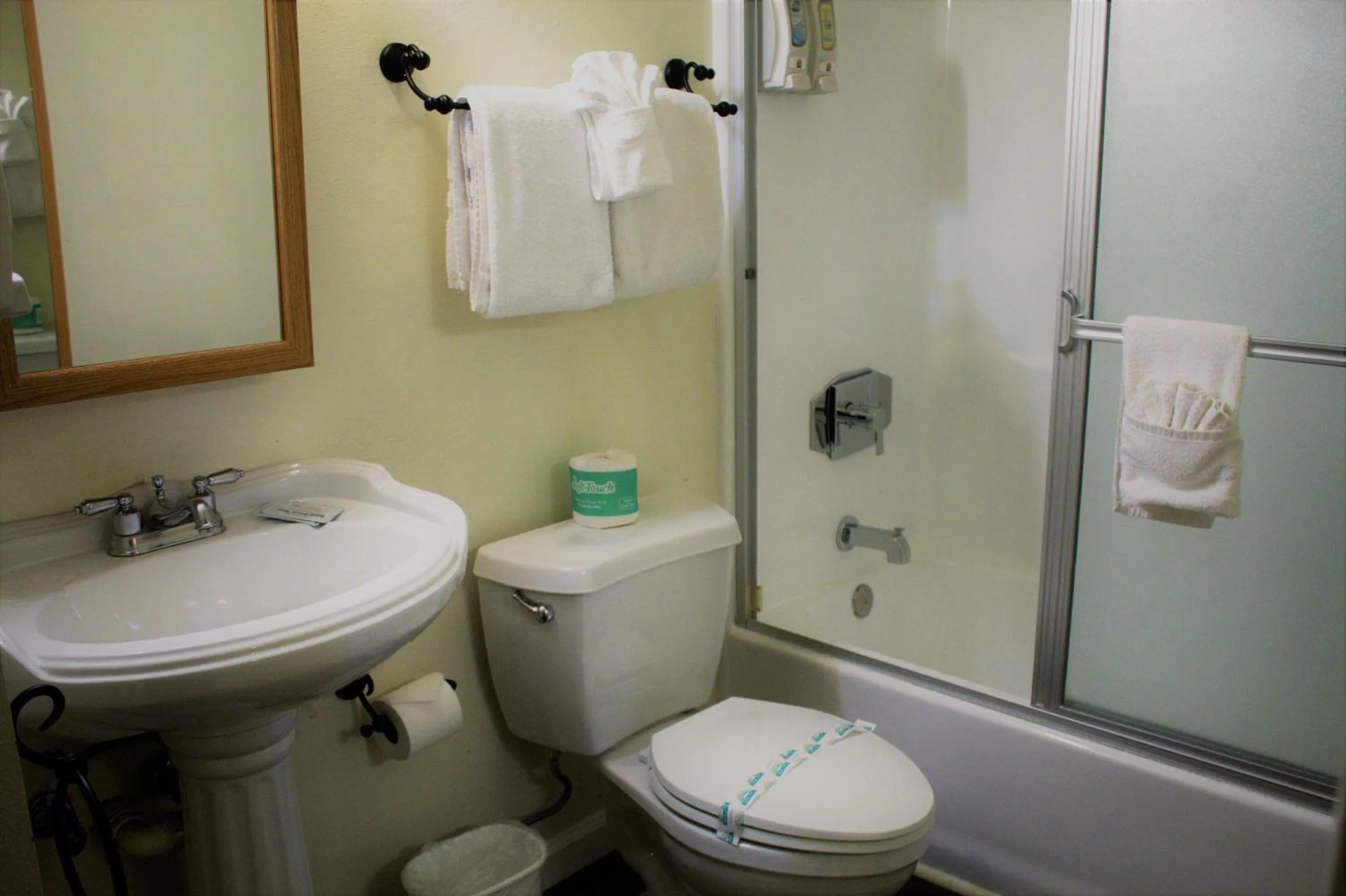 Bathroom in Fireside Lodge