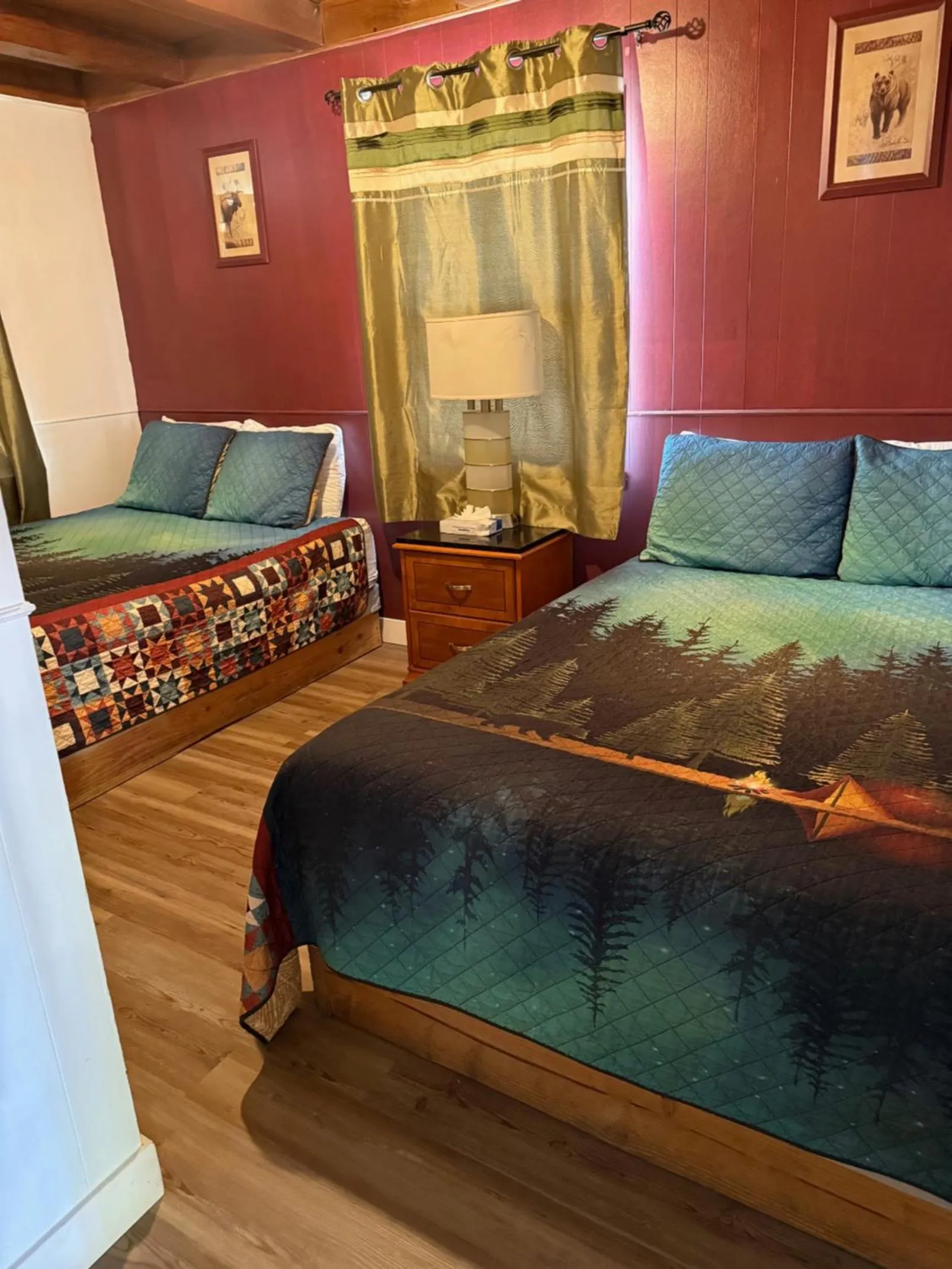 Bed in Fireside Lodge