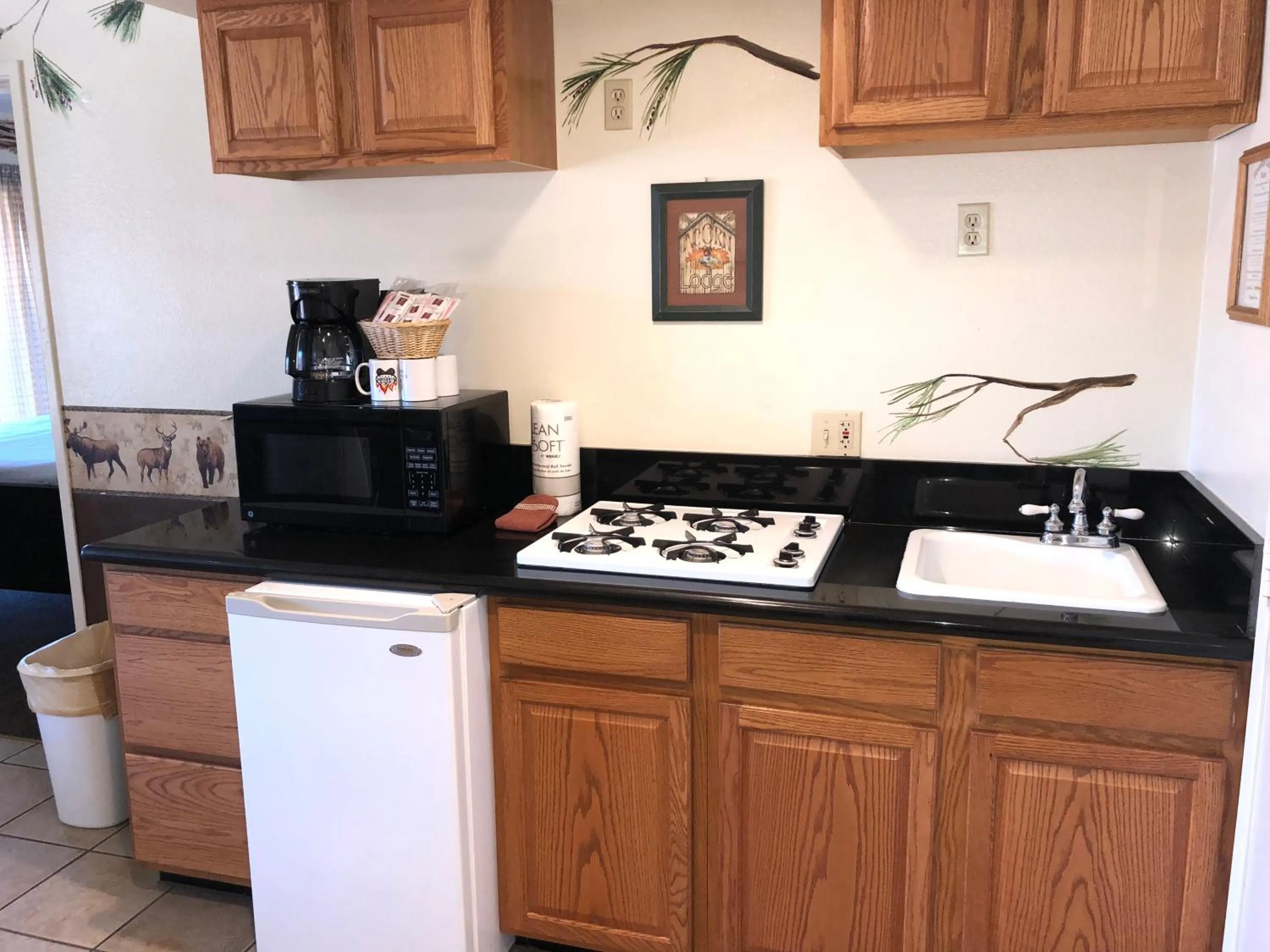 Coffee/tea facilities in Fireside Lodge