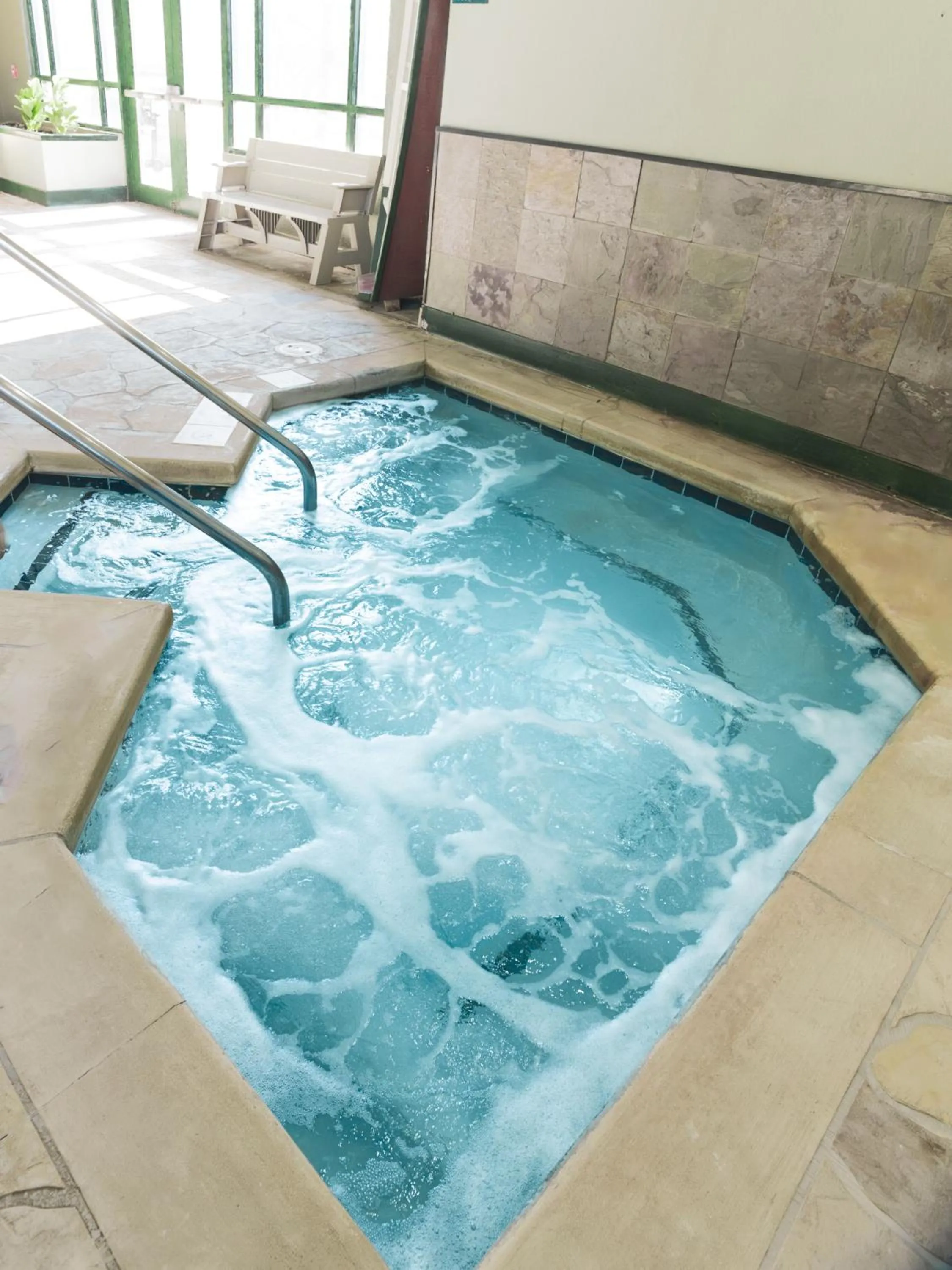 Hot Tub in Wildwood Lodge