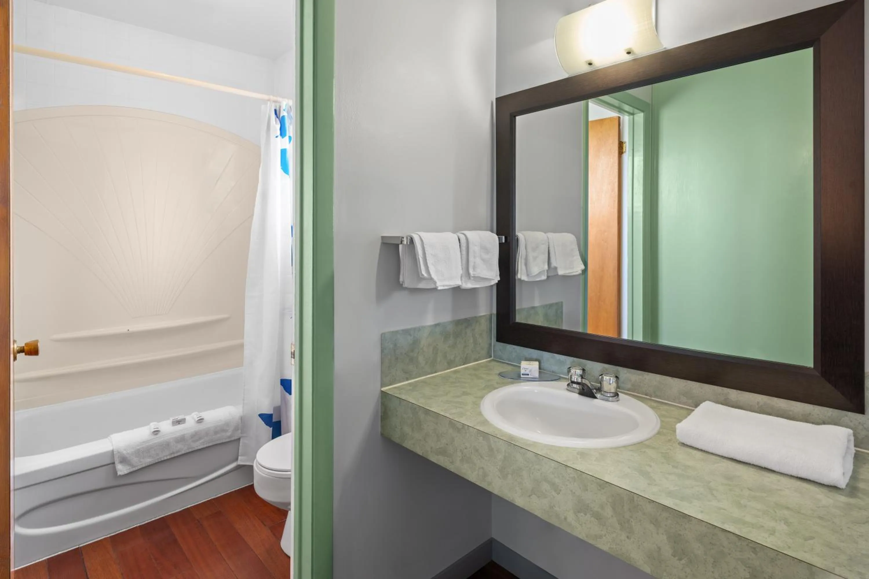 Travelodge by Wyndham Grand Falls