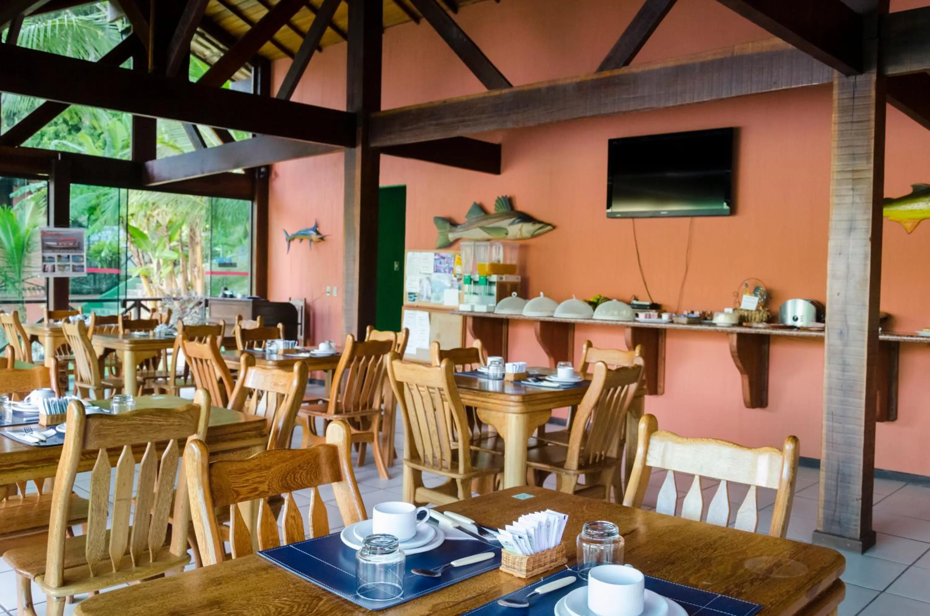 Restaurant/places to eat in Pousada Portal do Sol