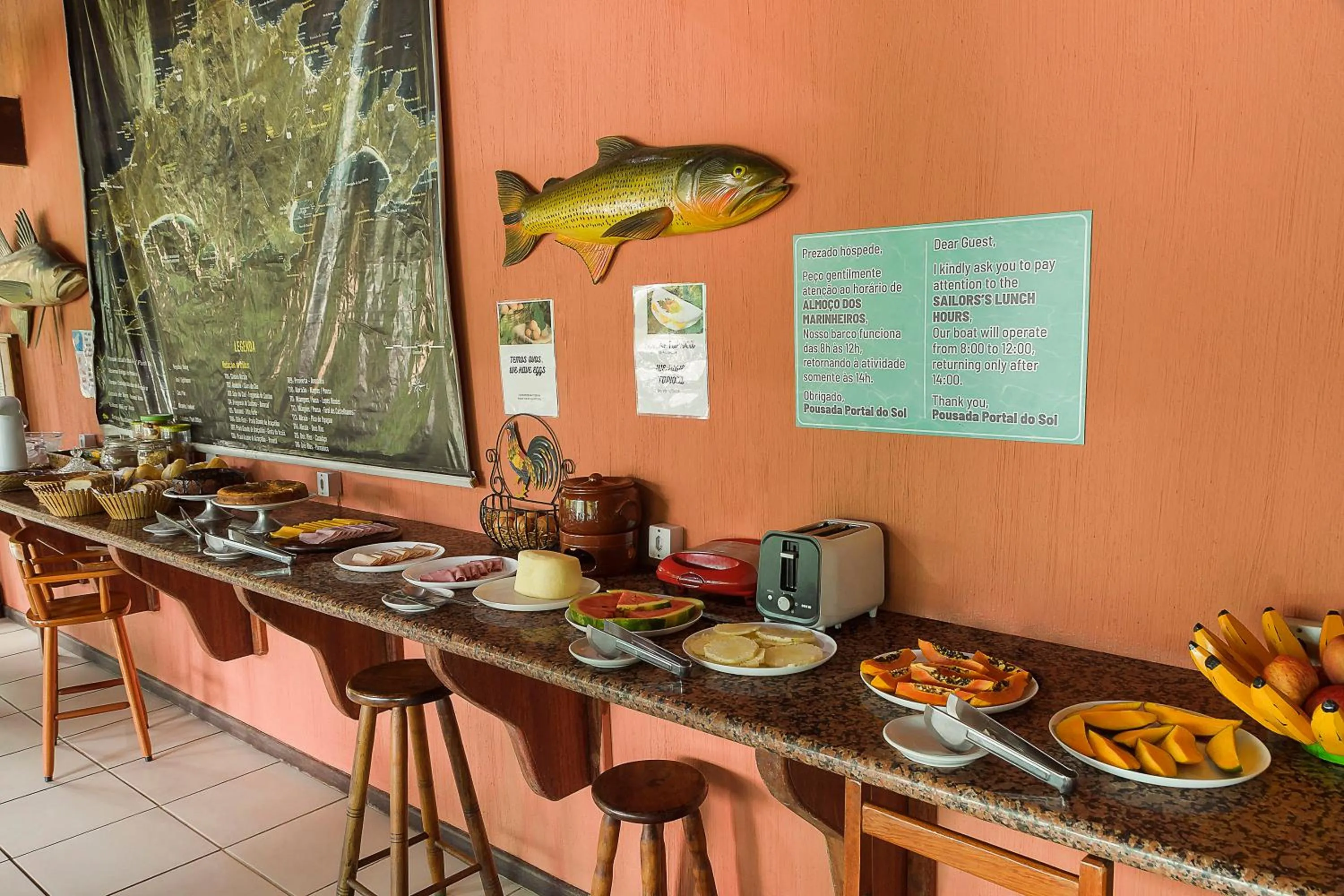 Buffet breakfast in Pousada Portal do Sol