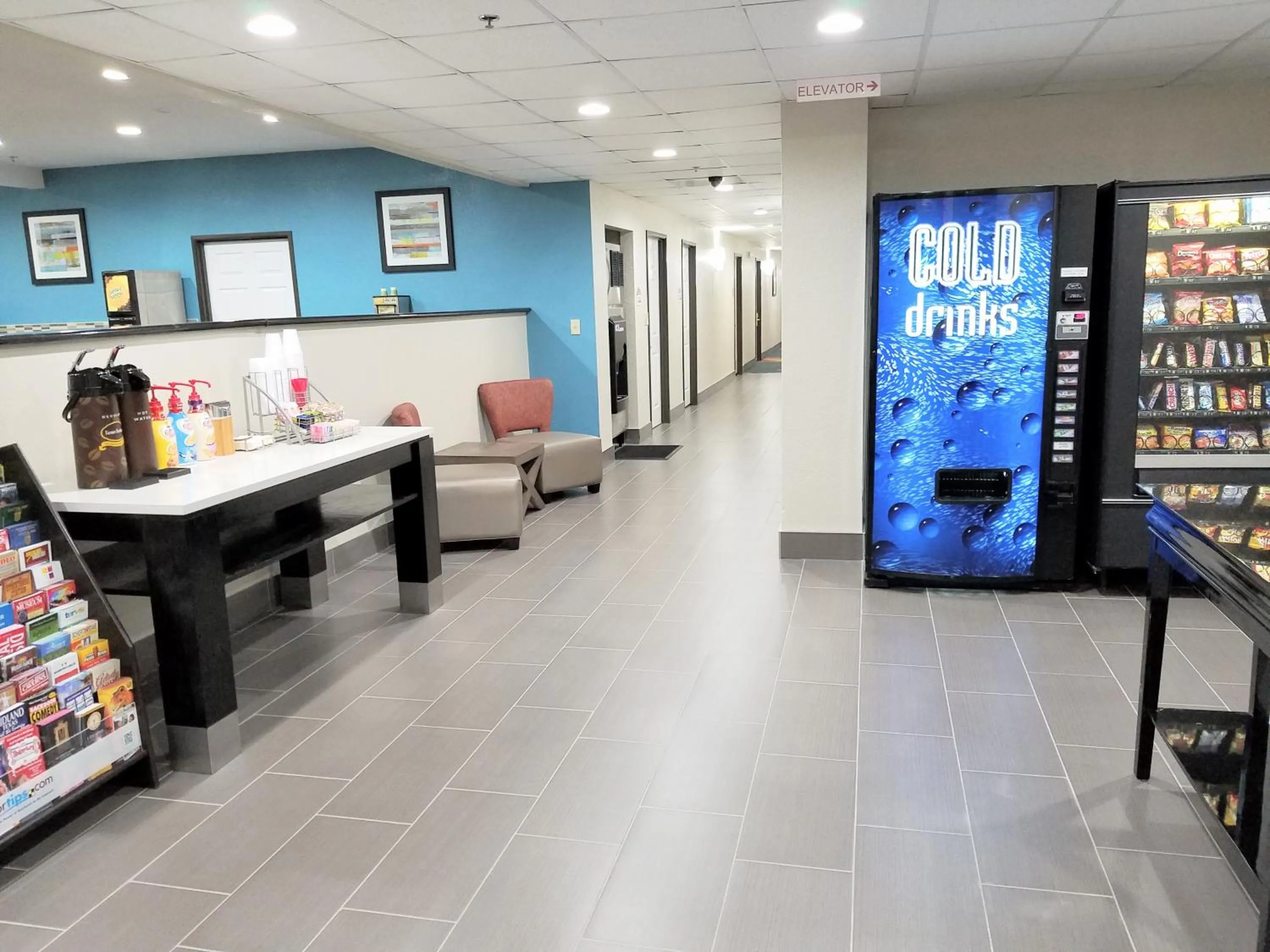 Lobby or reception in Hawthorn Suites Irving DFW South