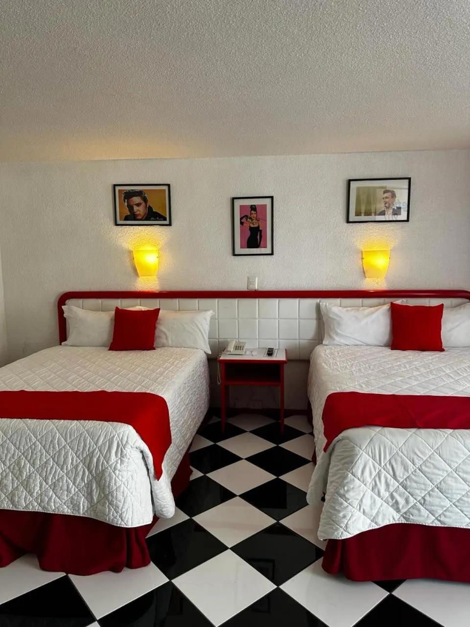 Bed in Hotel Medrano Temáticas and Business Rooms Aguascalientes