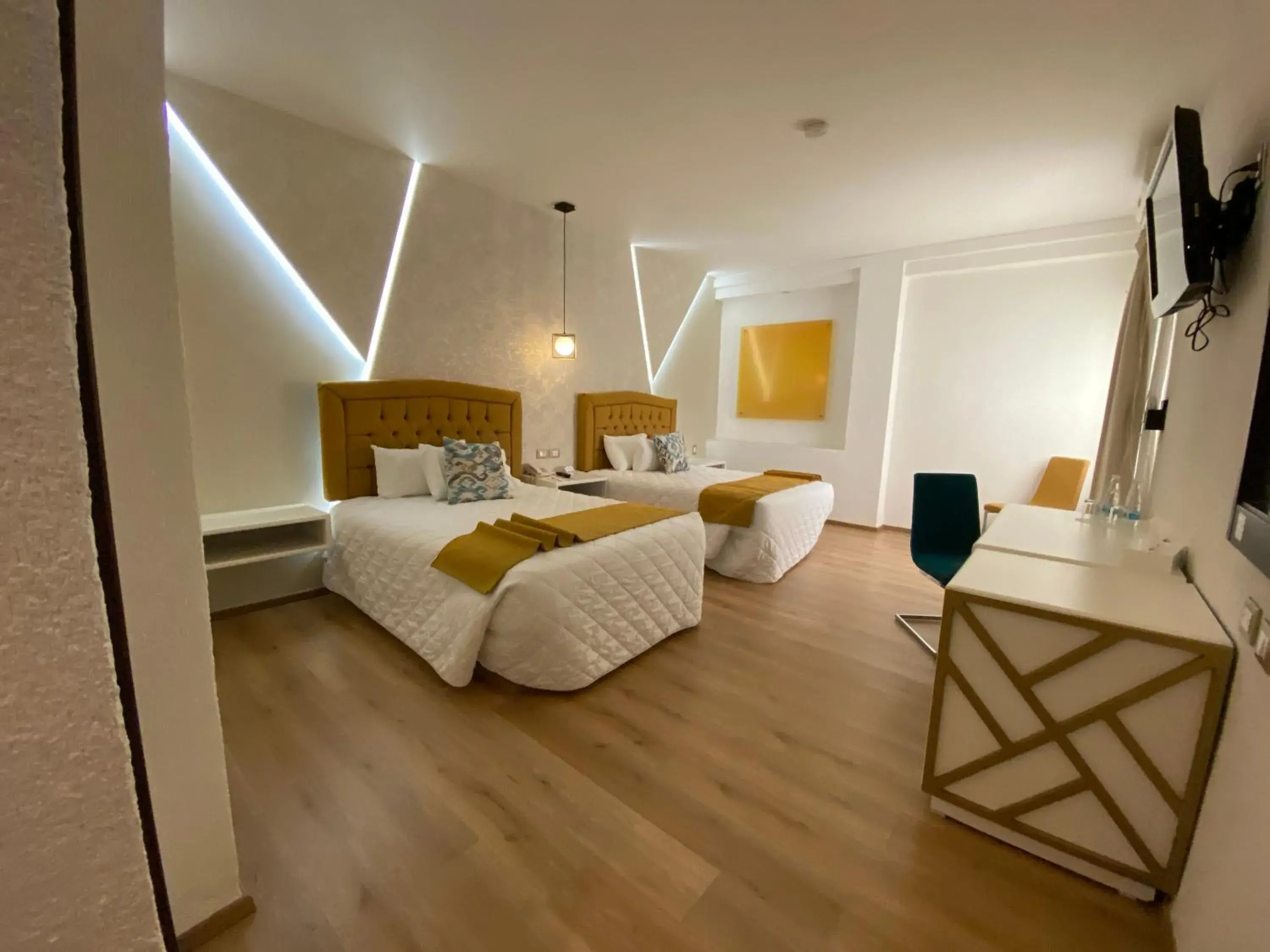 Double Room with Two Double Beds in Hotel Medrano Temáticas and Business Rooms Aguascalientes Double Room with Two Double Beds in Hotel Medrano Temáticas and Business Rooms Aguascalientes