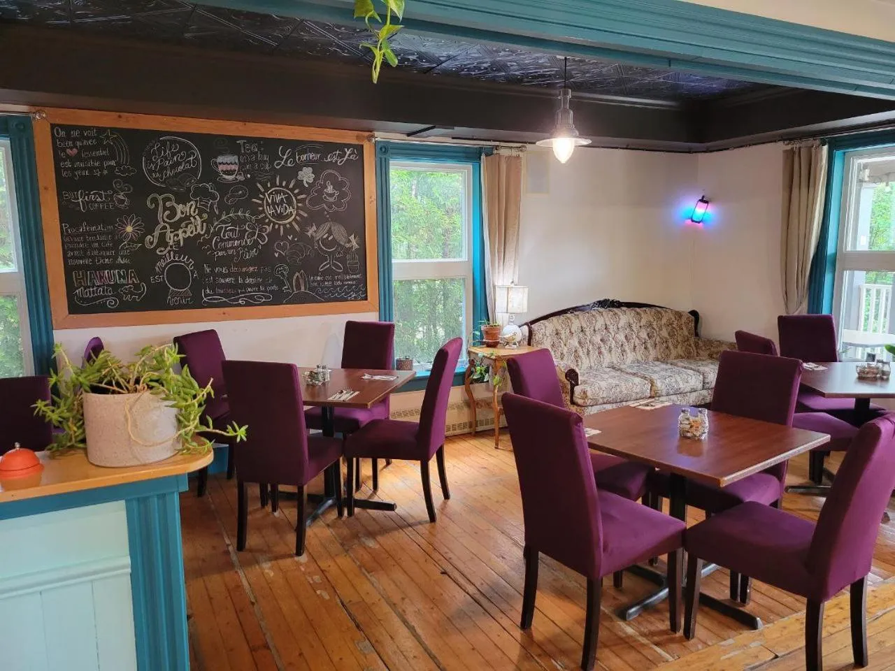 Auberge d'Anjou-Sūrya Café