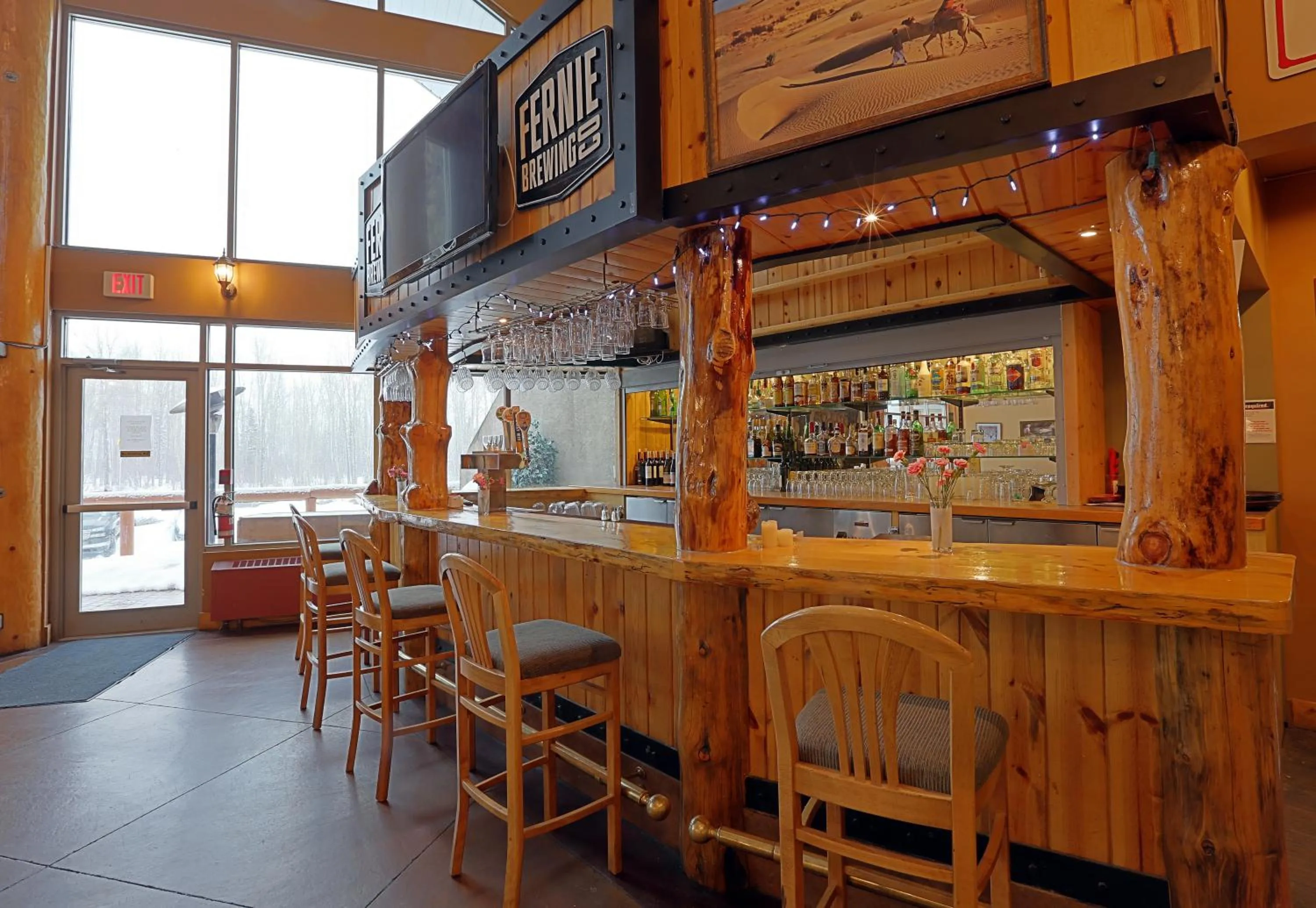 Lounge or bar in Fernie Stanford Resort