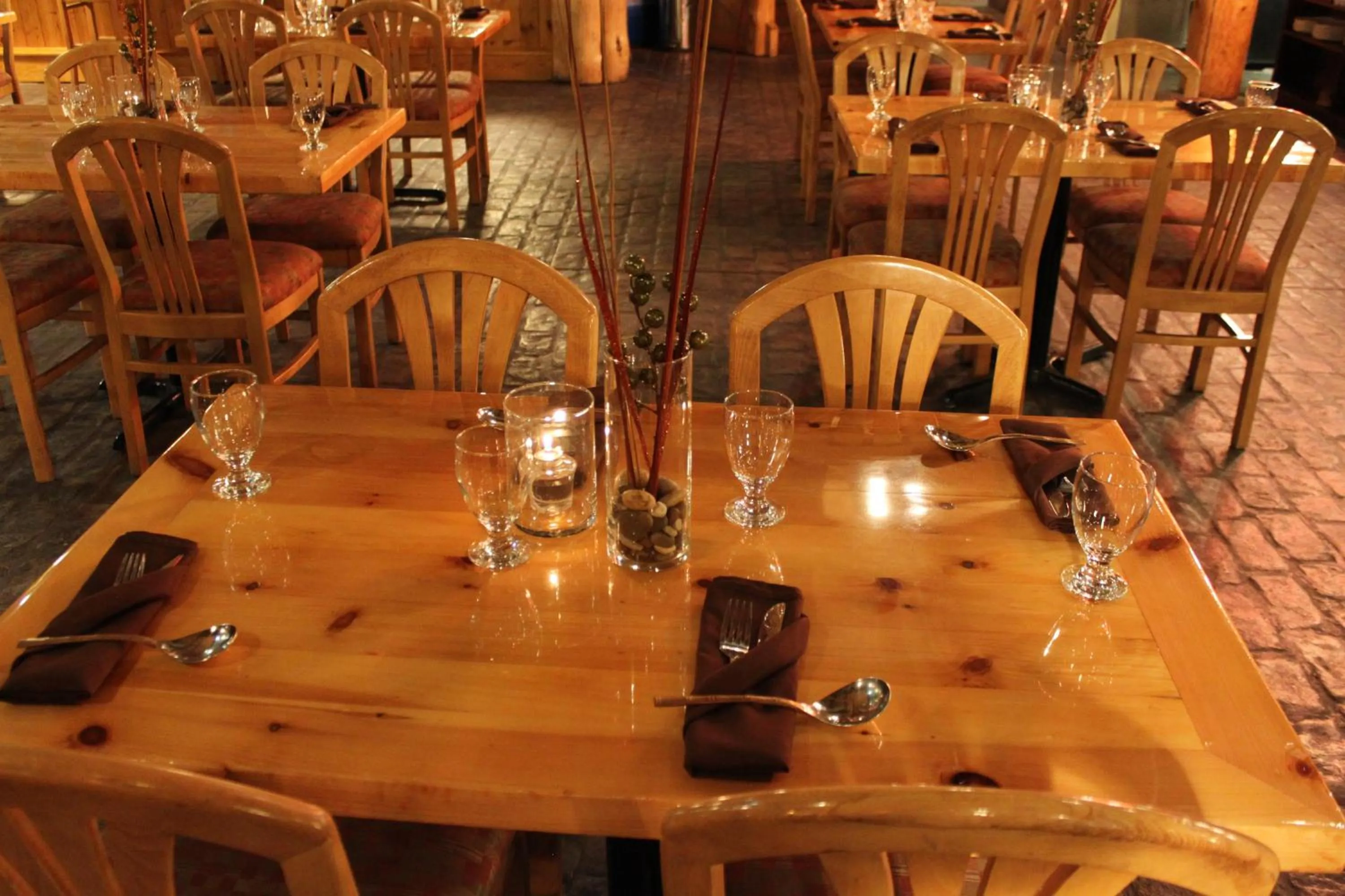 Restaurant/places to eat in Fernie Stanford Resort