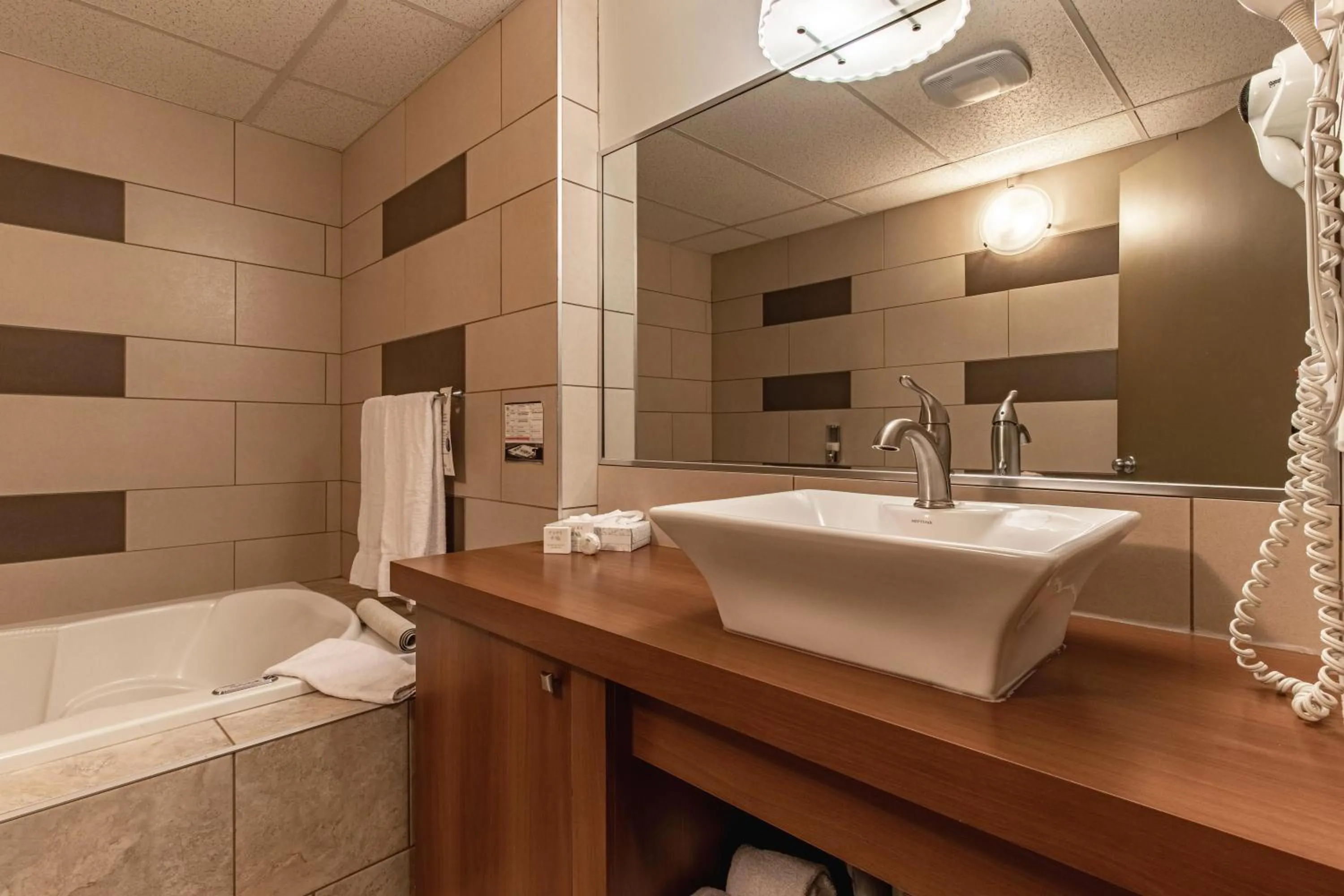 Bathroom in Clarion Pointe La Malbaie