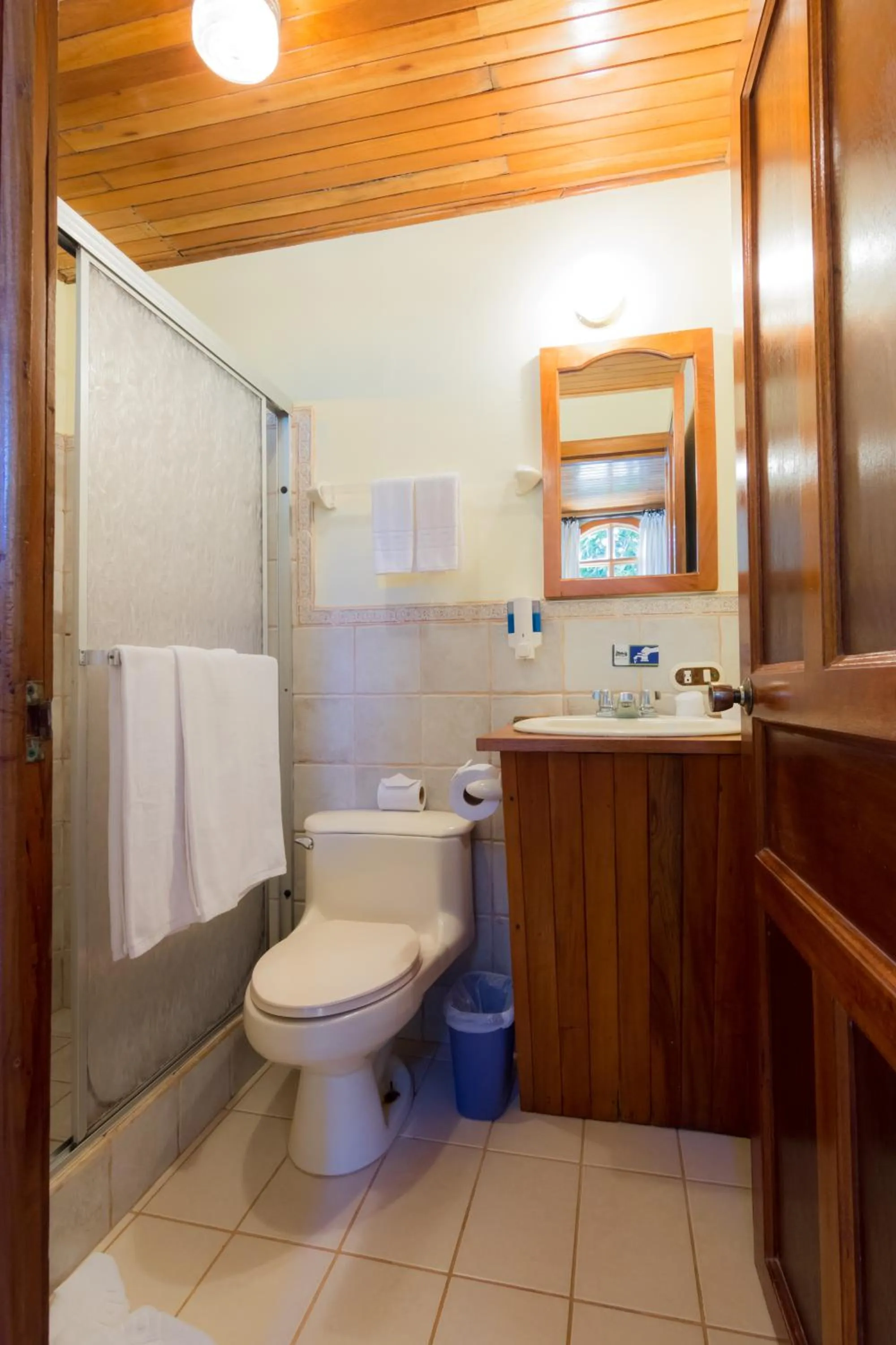 Bathroom in Monteverde Country Lodge - Costa Rica