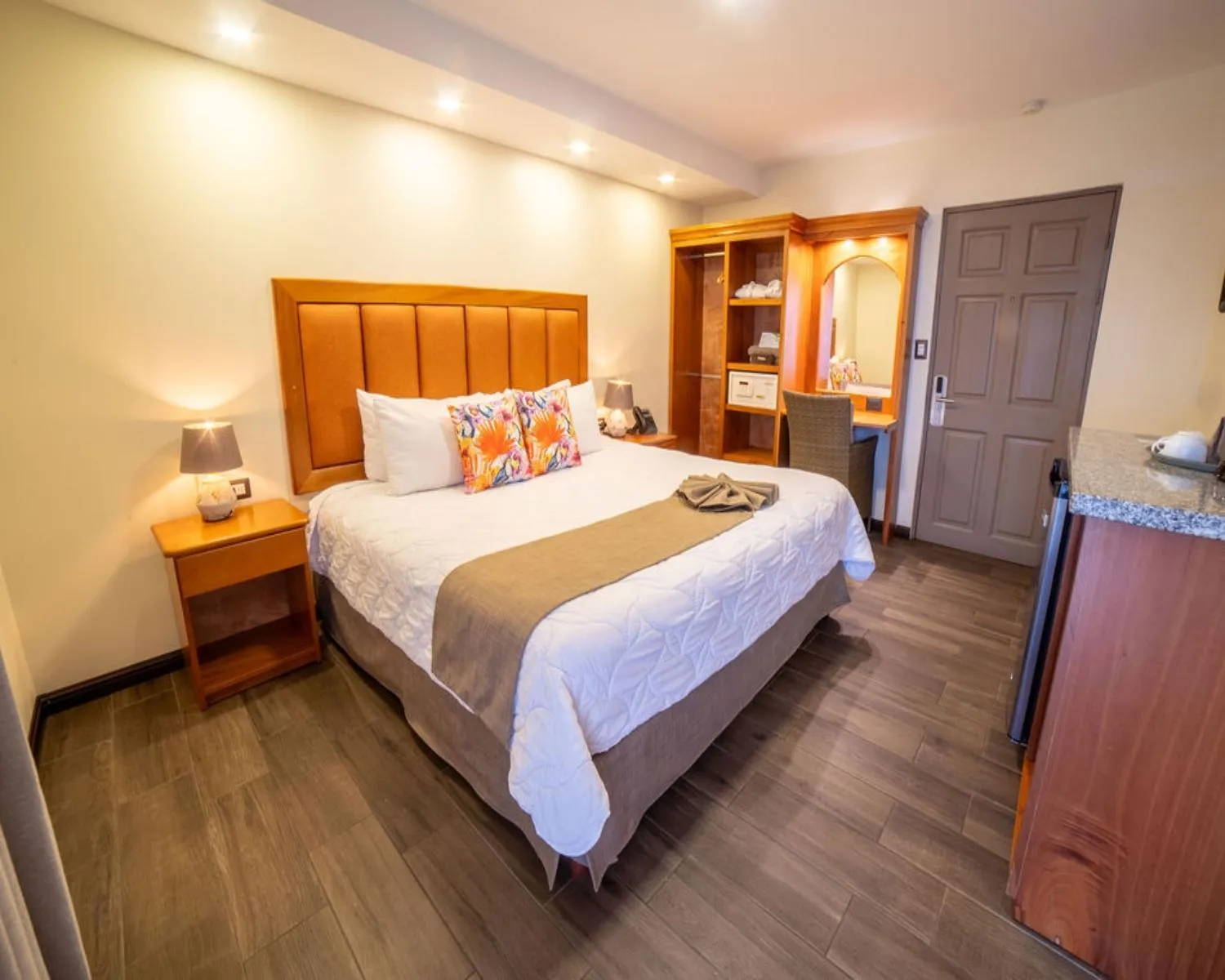 Photo of the whole room, Bed in Hotel & Spa Poco a Poco - Costa Rica