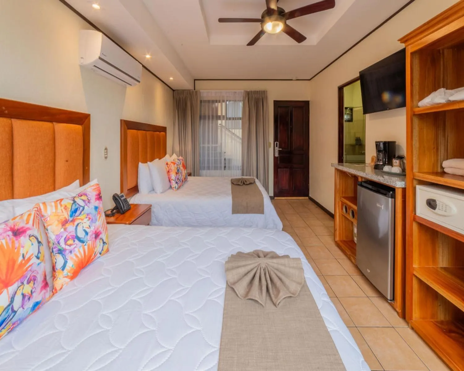 TV and multimedia, Bed in Hotel & Spa Poco a Poco - Costa Rica