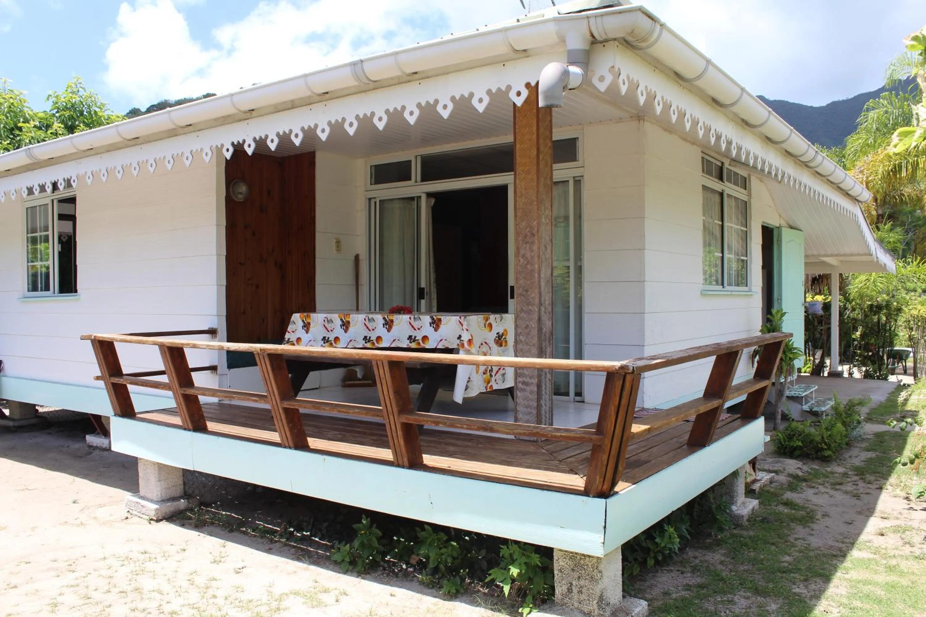 Patio in Fare Edith Moorea