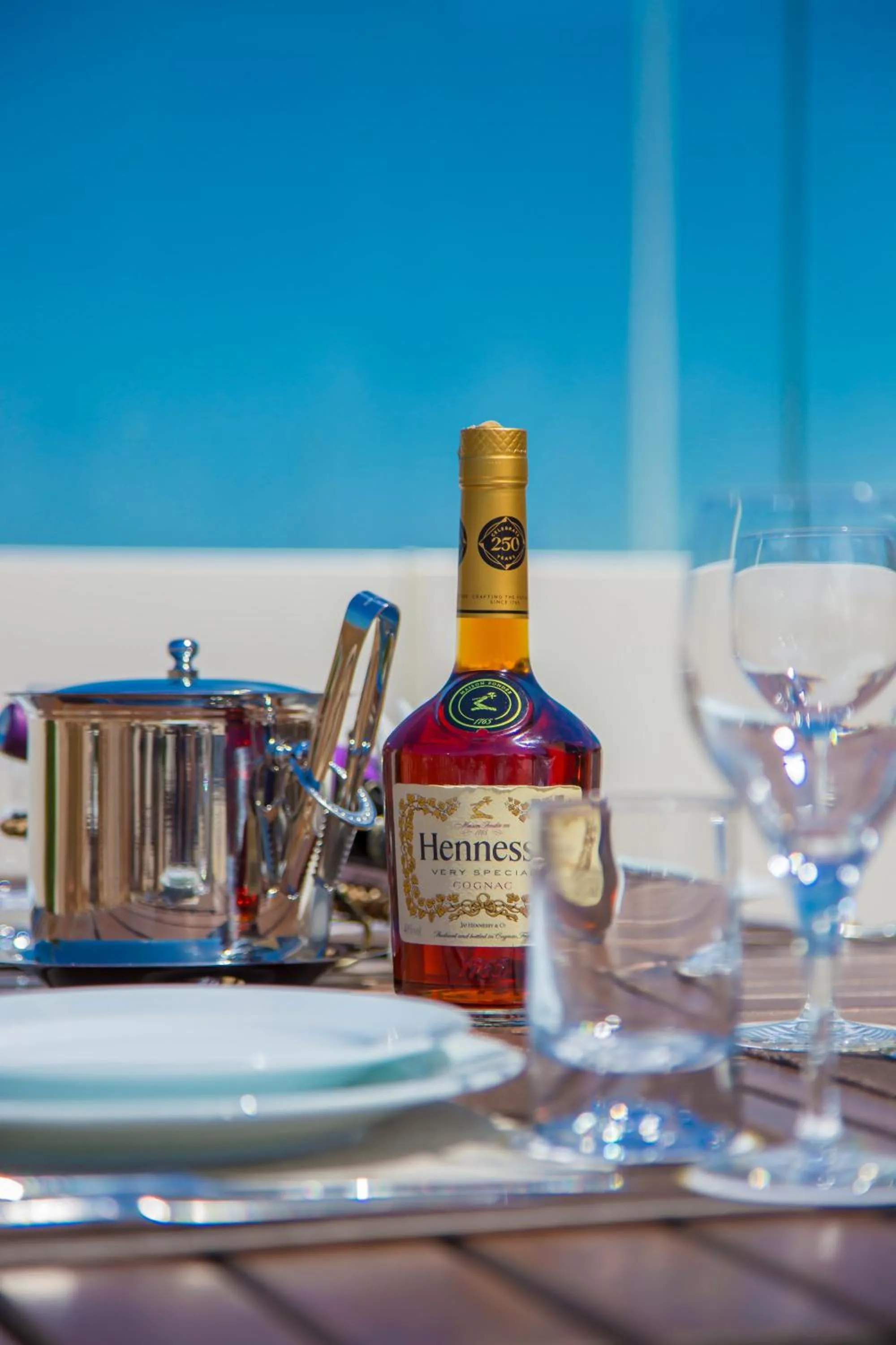 Alcoholic drinks in Golden Coast Hotel