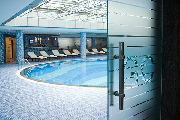 Swimming pool in Golden Coast Hotel