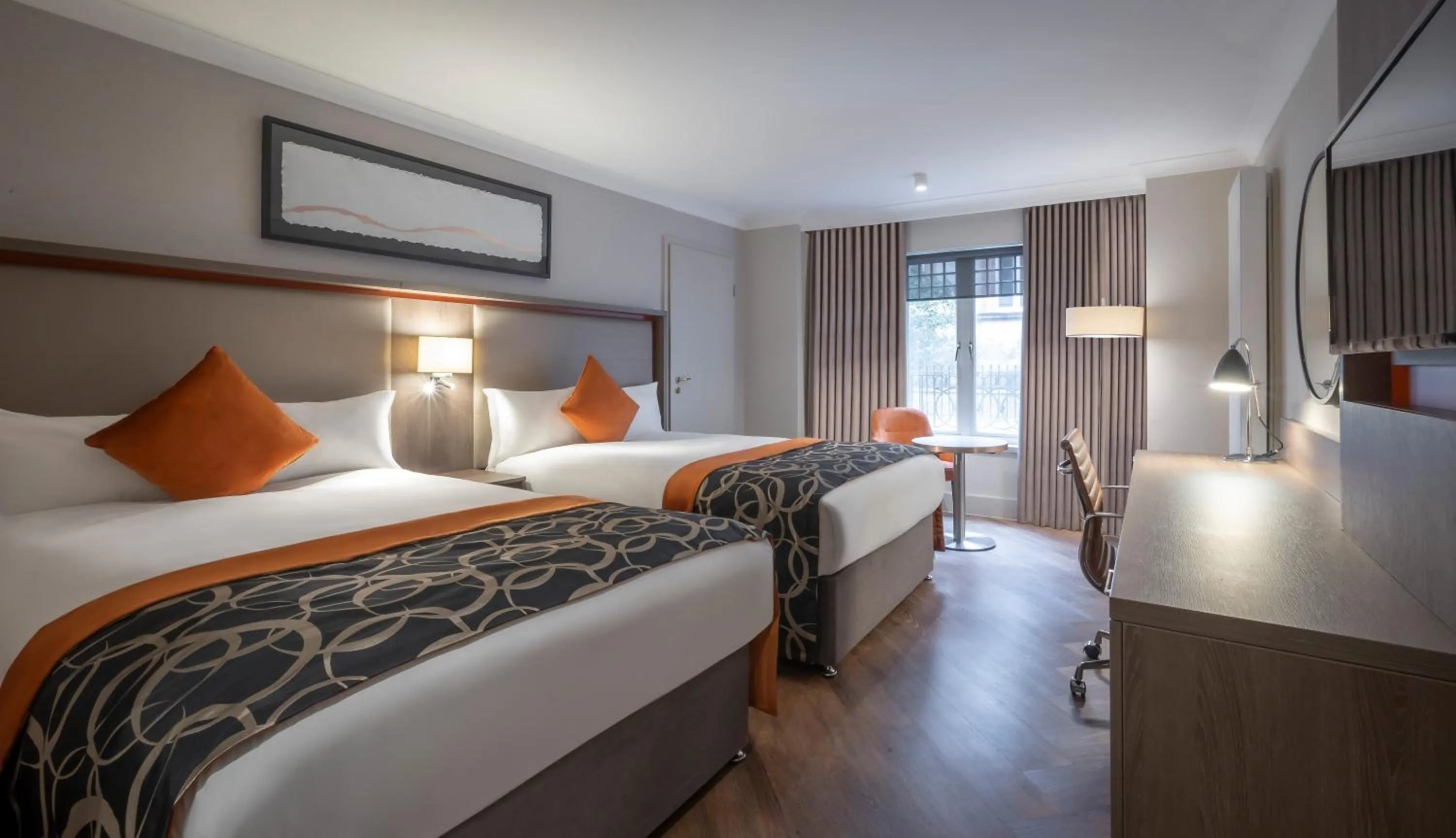 Bedroom, Bed in Clayton Hotel Ballsbridge