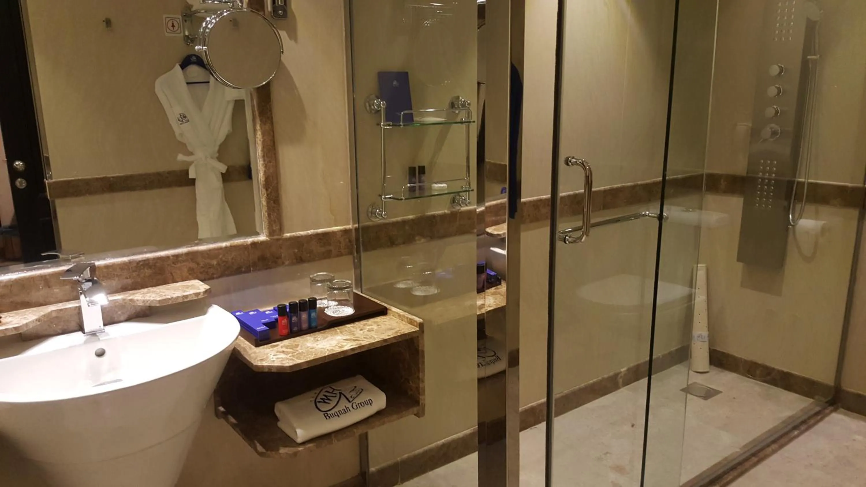 Toilet in Qasr Al Sahab