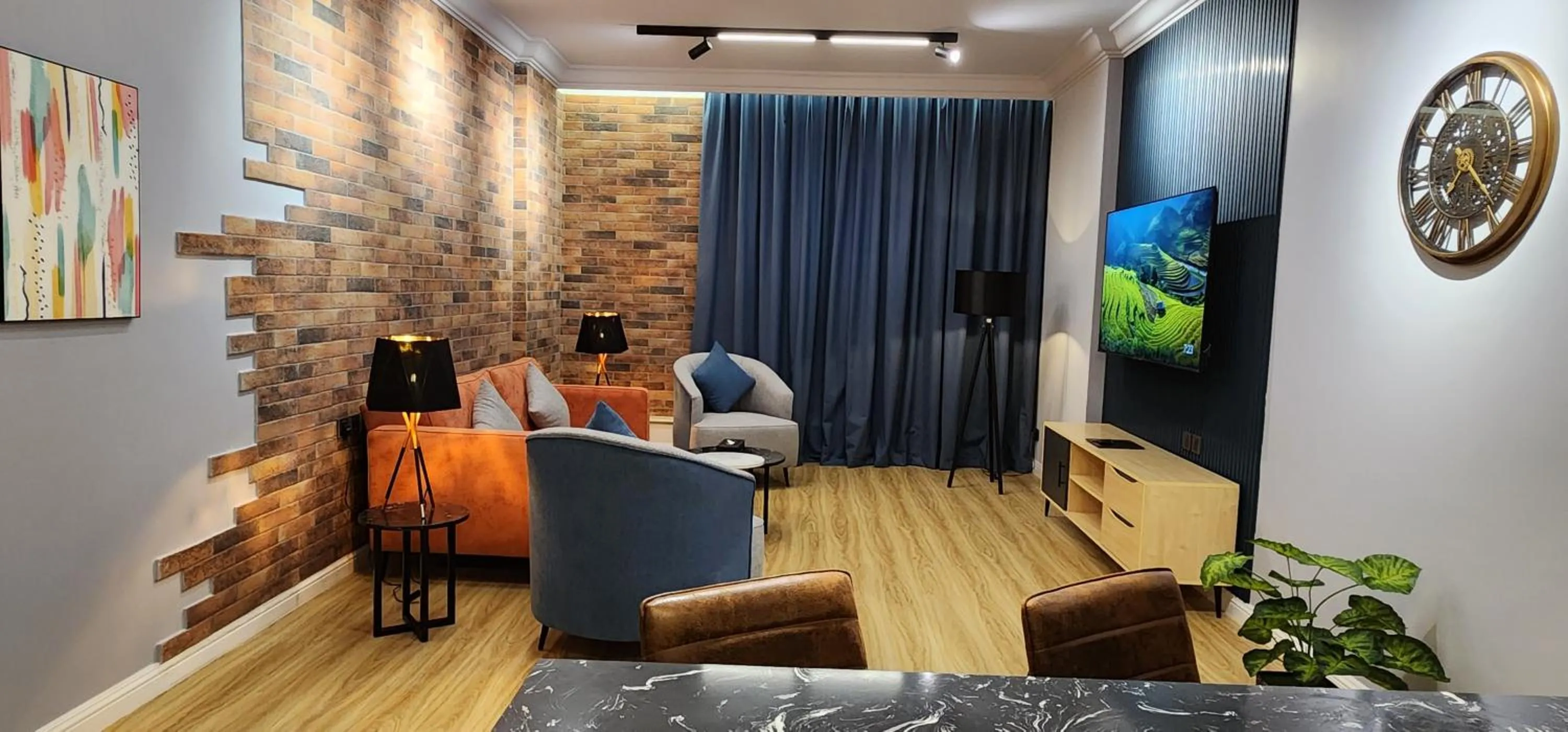 TV and multimedia in Qasr Al Sahab