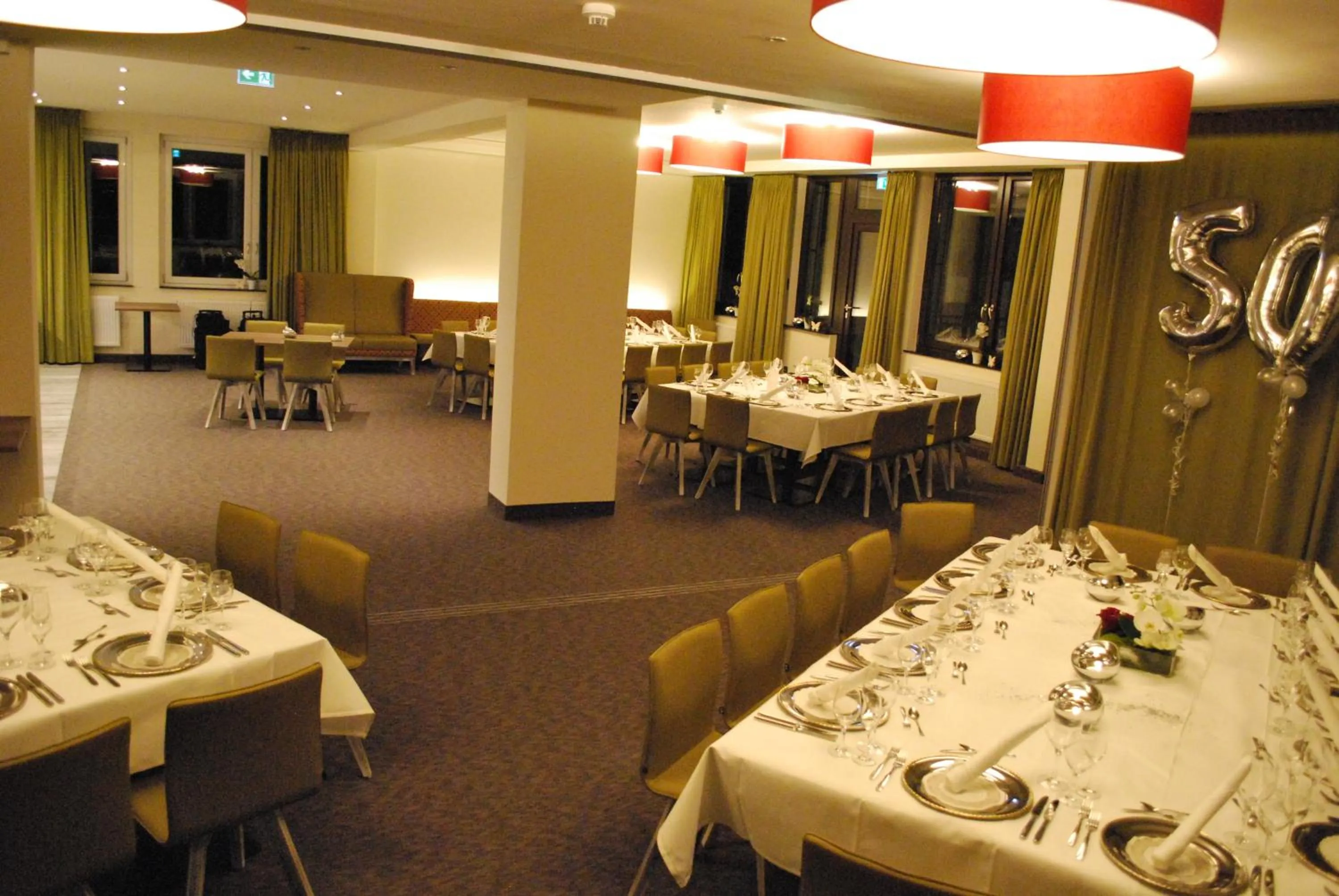 Restaurant/places to eat in Hotel am Berg Esslingen