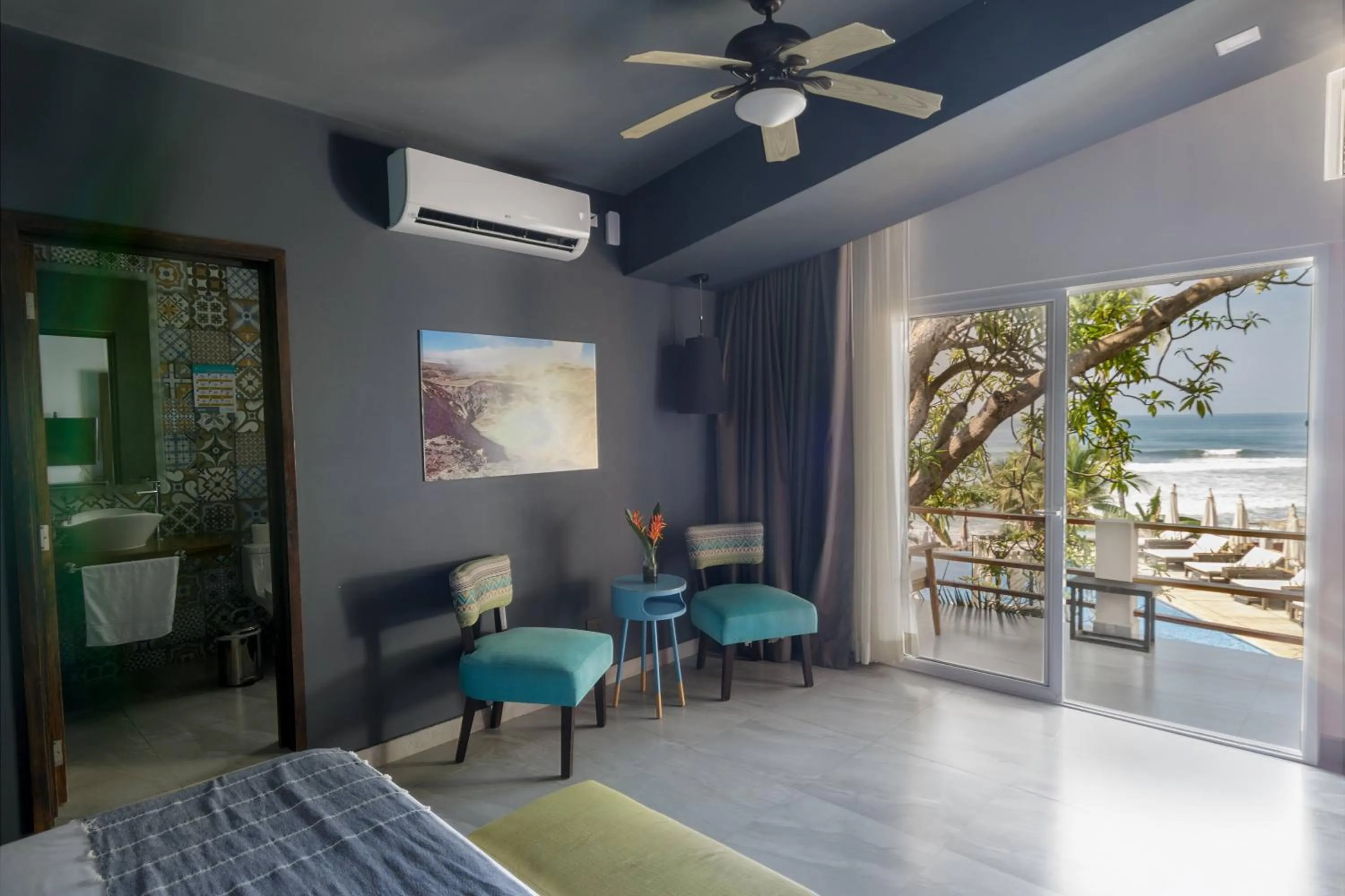 Photo of the whole room in Palo Verde Sustainable Hotel