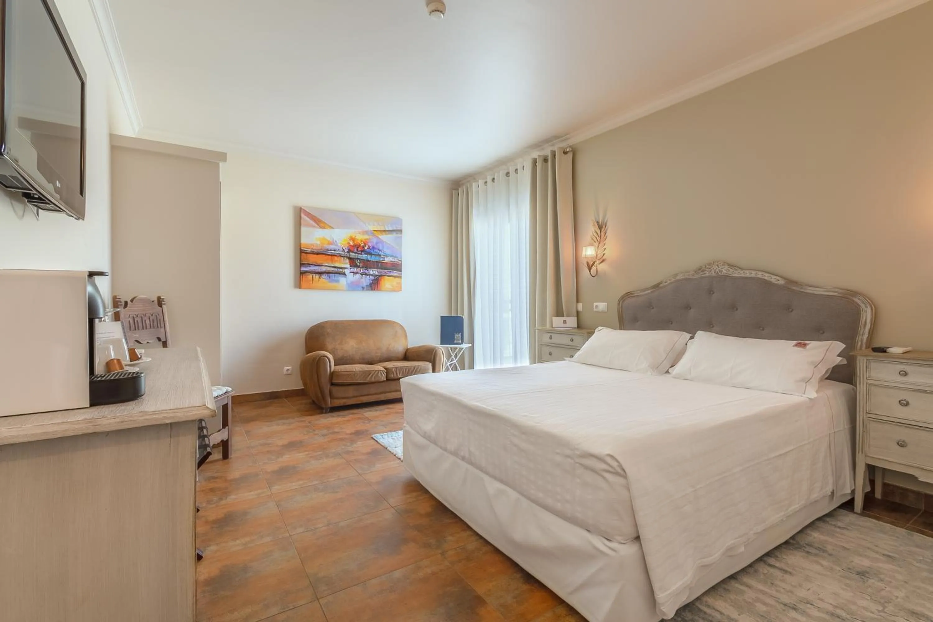 Bed in Charming Residence & Guest House Dom Manuel I Adults only