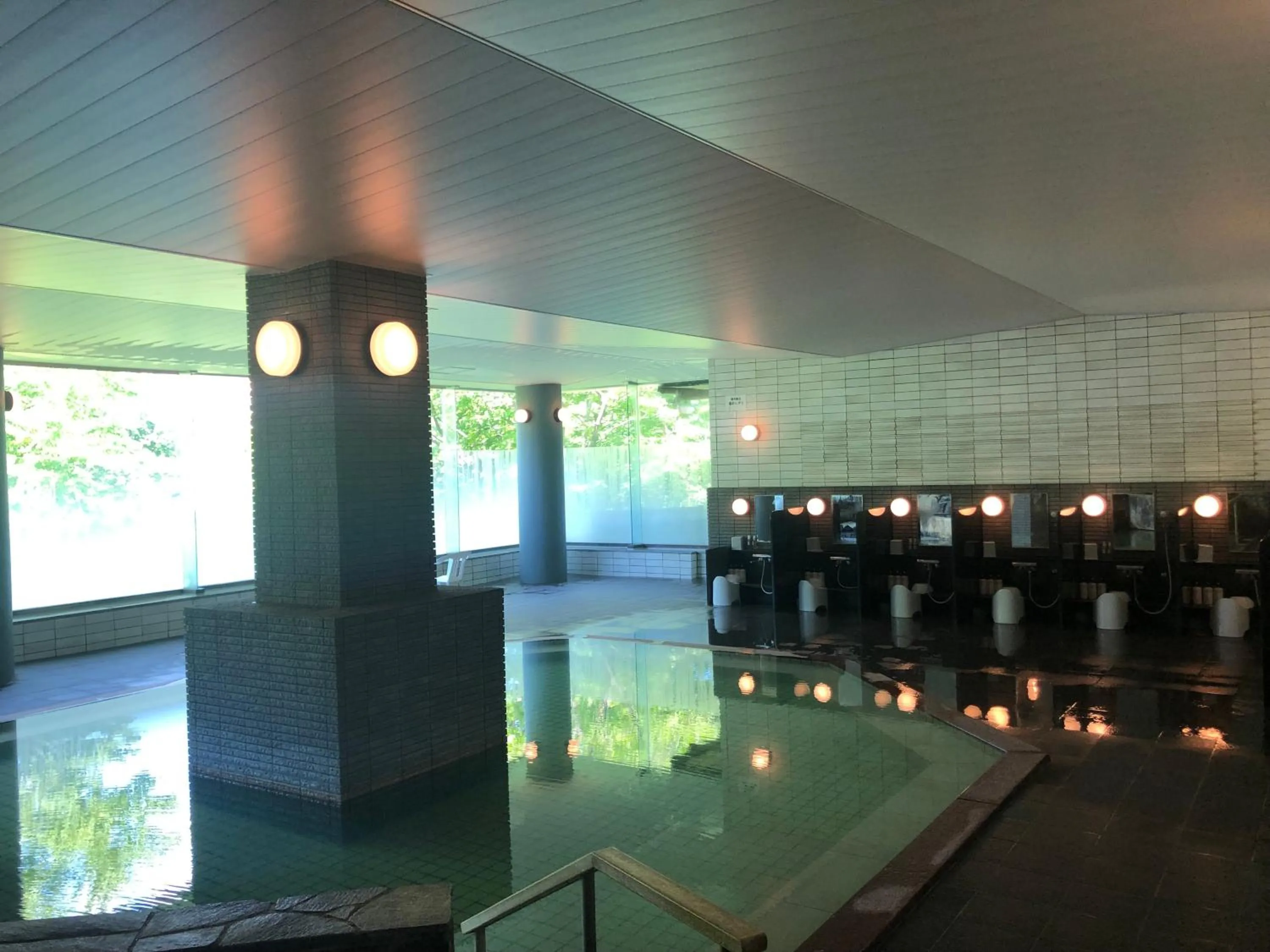 Hot Spring Bath in Shogetsu Grand Hotel