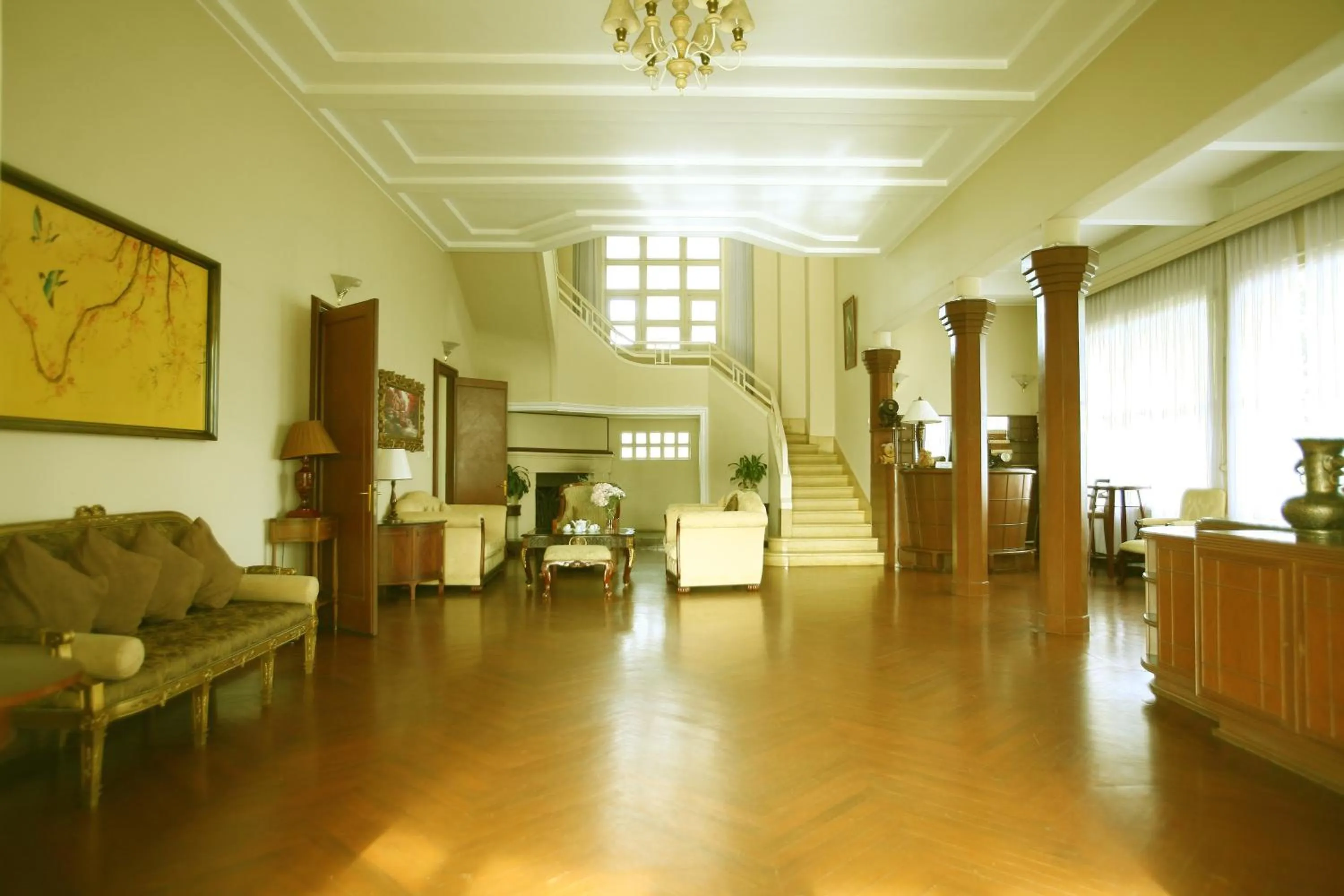 Communal lounge/ TV room in Dalat Cadasa Resort