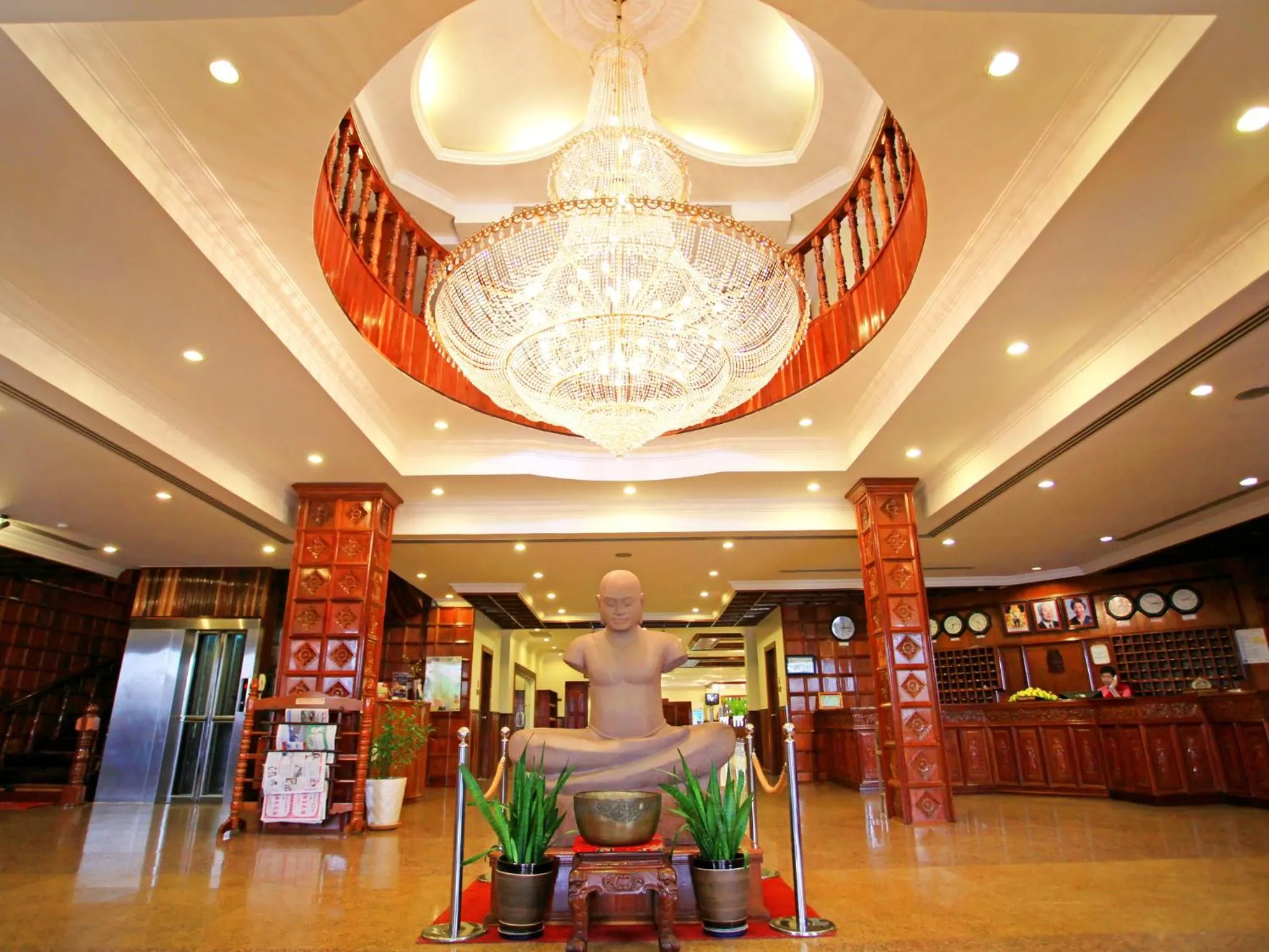Lobby or reception in Angkor Hotel