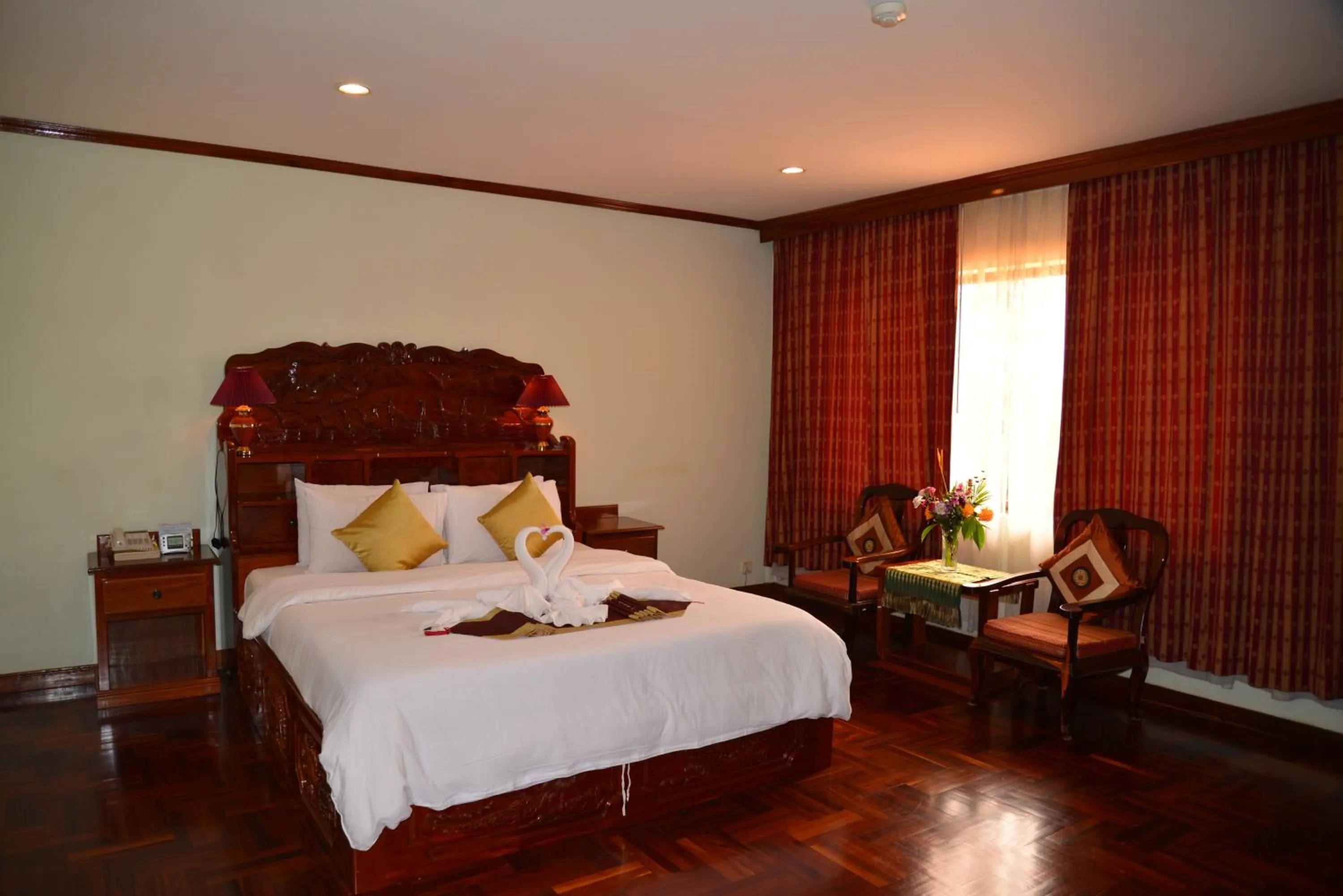 Bedroom, Bed in Angkor Hotel