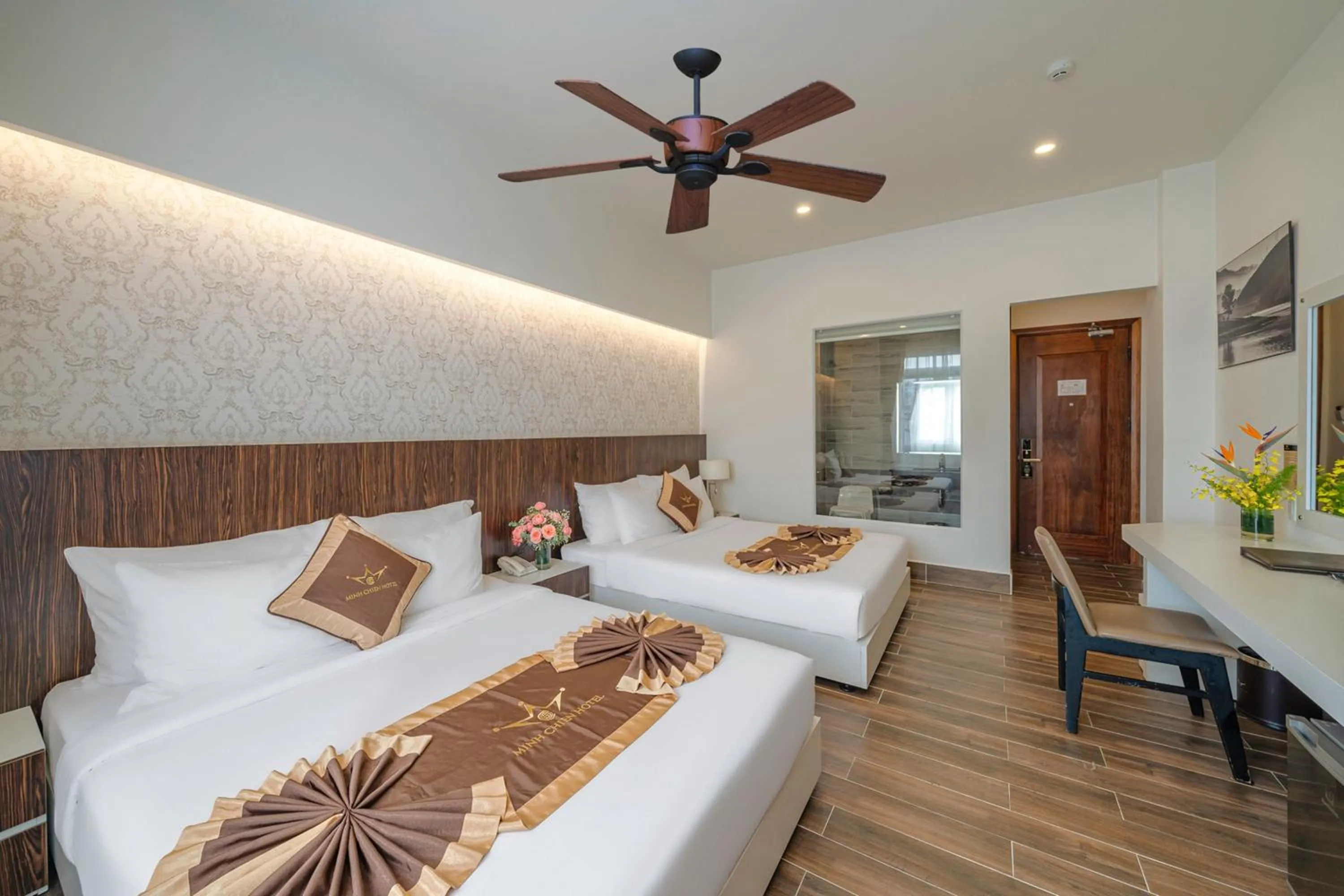 fireplace, Bed in Minh Chien Hotel