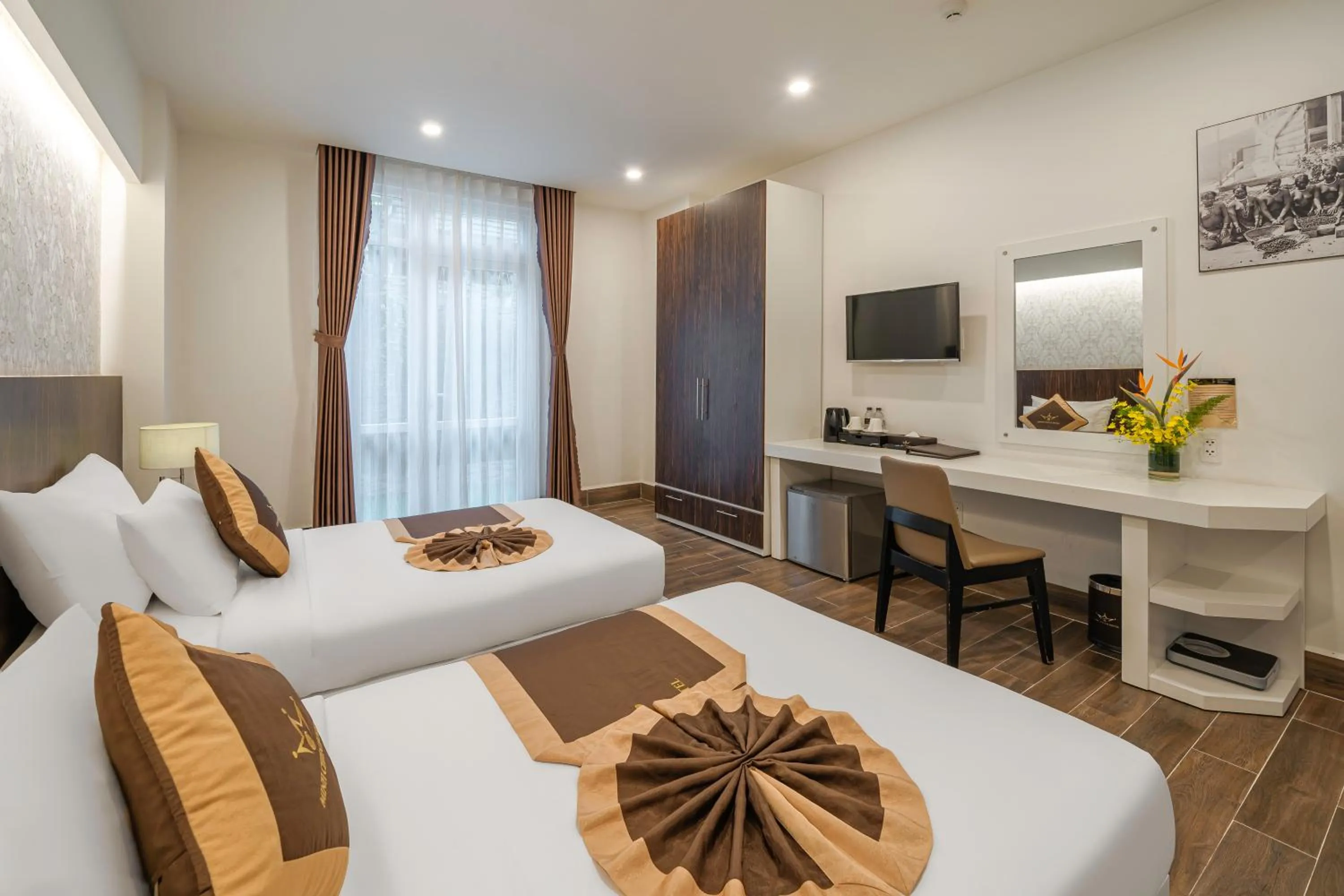 Photo of the whole room, Bed in Minh Chien Hotel