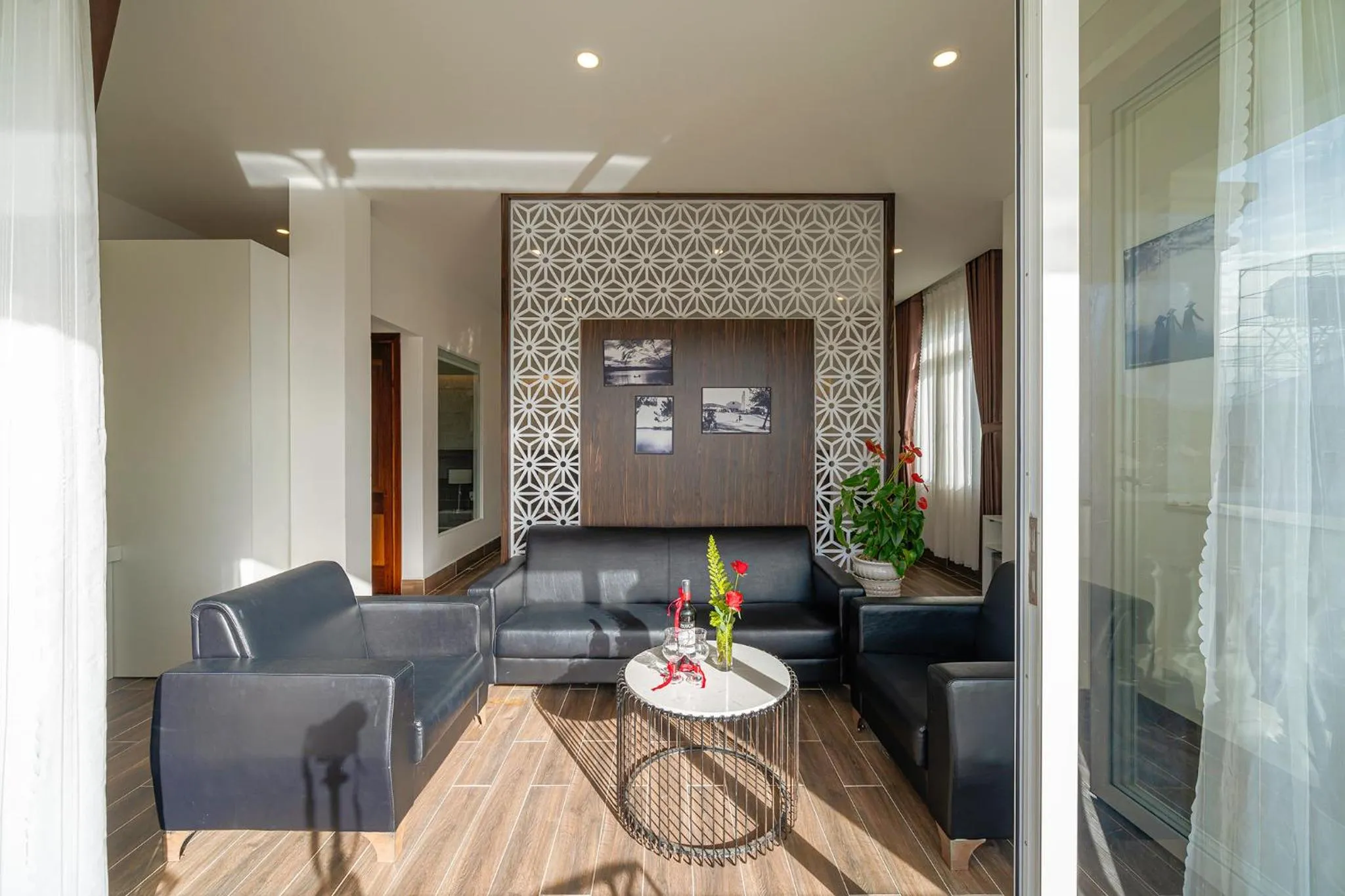 Living room in Minh Chien Hotel