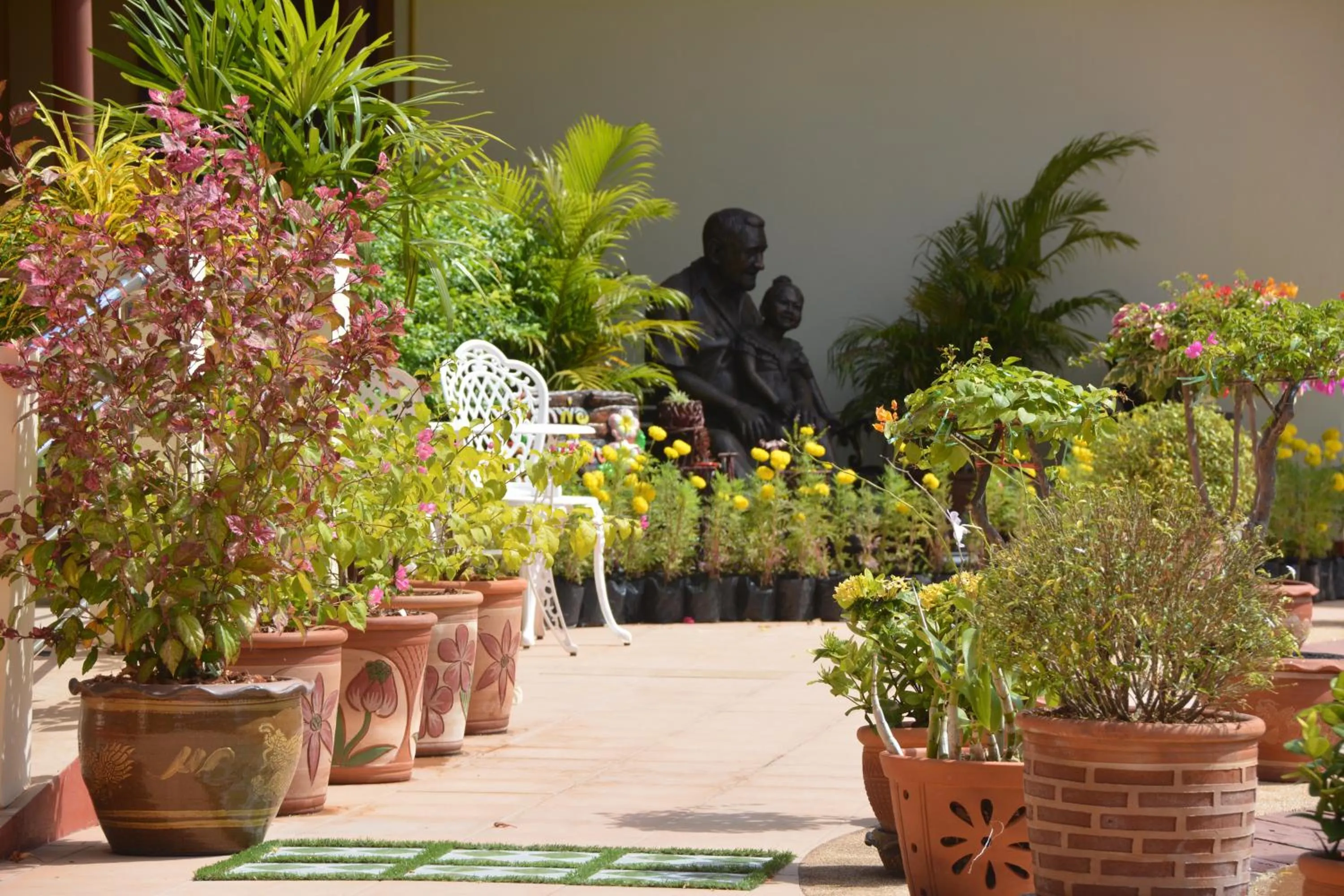 Baan Sabaijai Resort