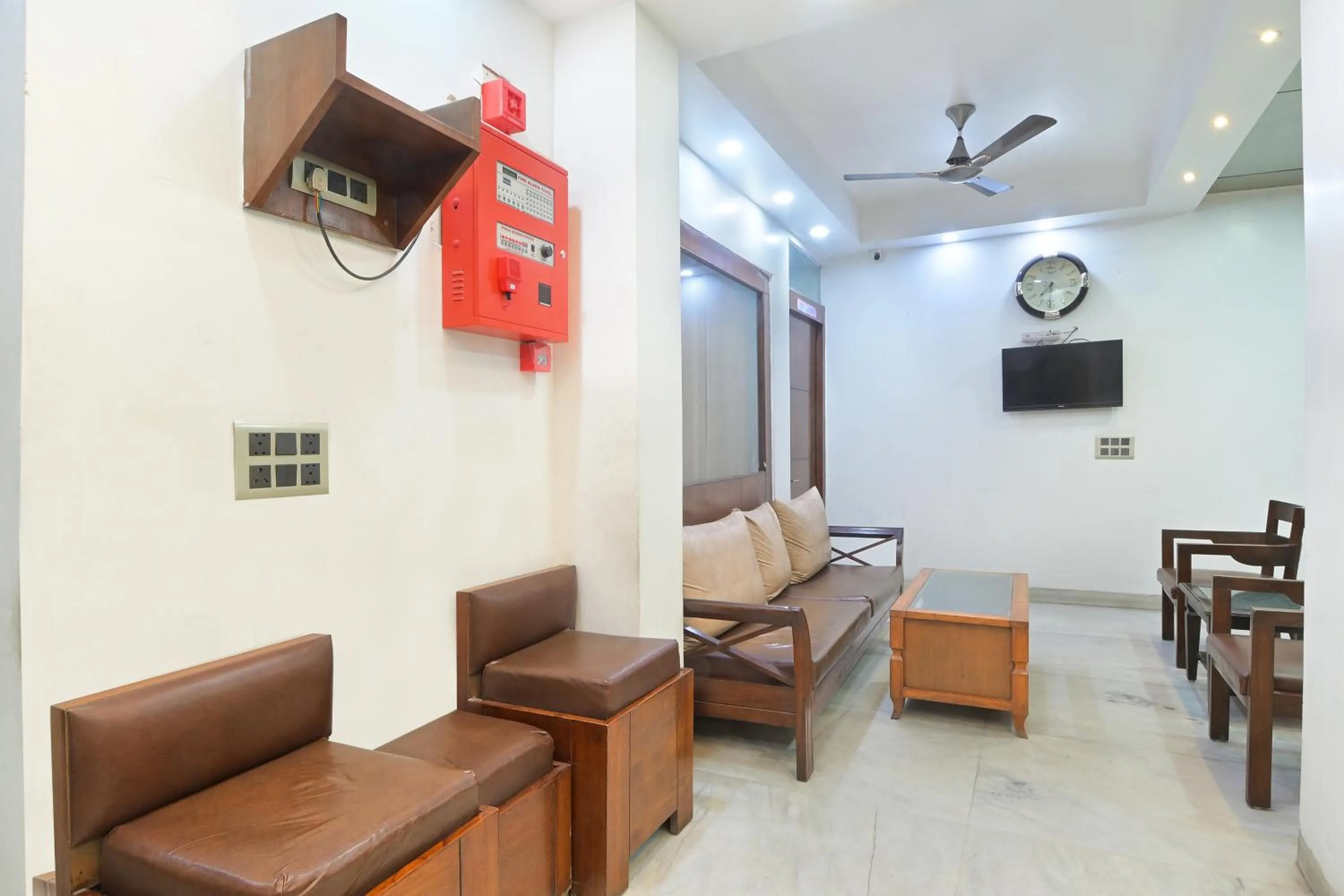 Lobby or reception in Hotel Maharani -New Delhi Railway Station - Paharganj