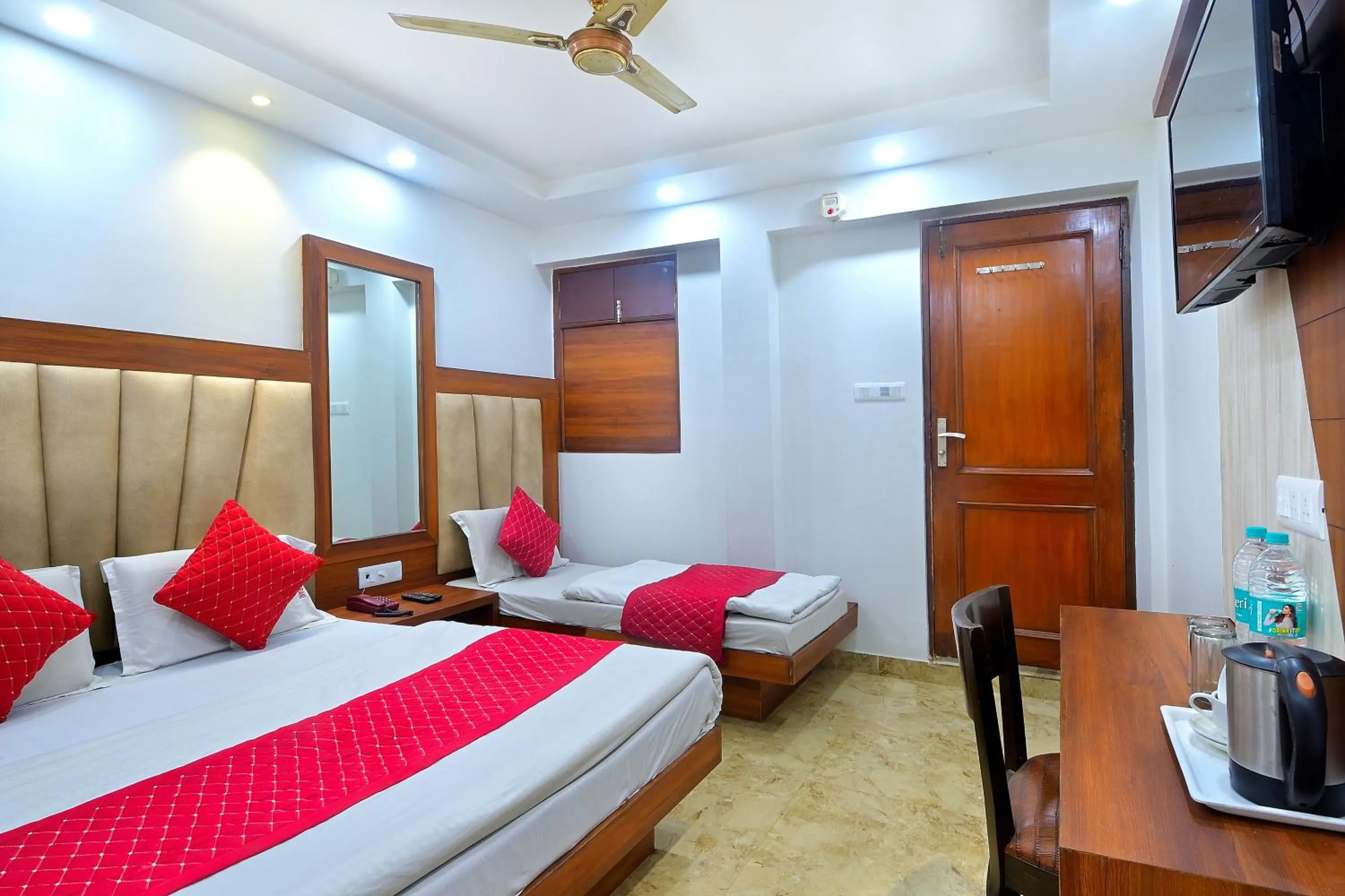 Bed in Hotel Maharani -New Delhi Railway Station - Paharganj