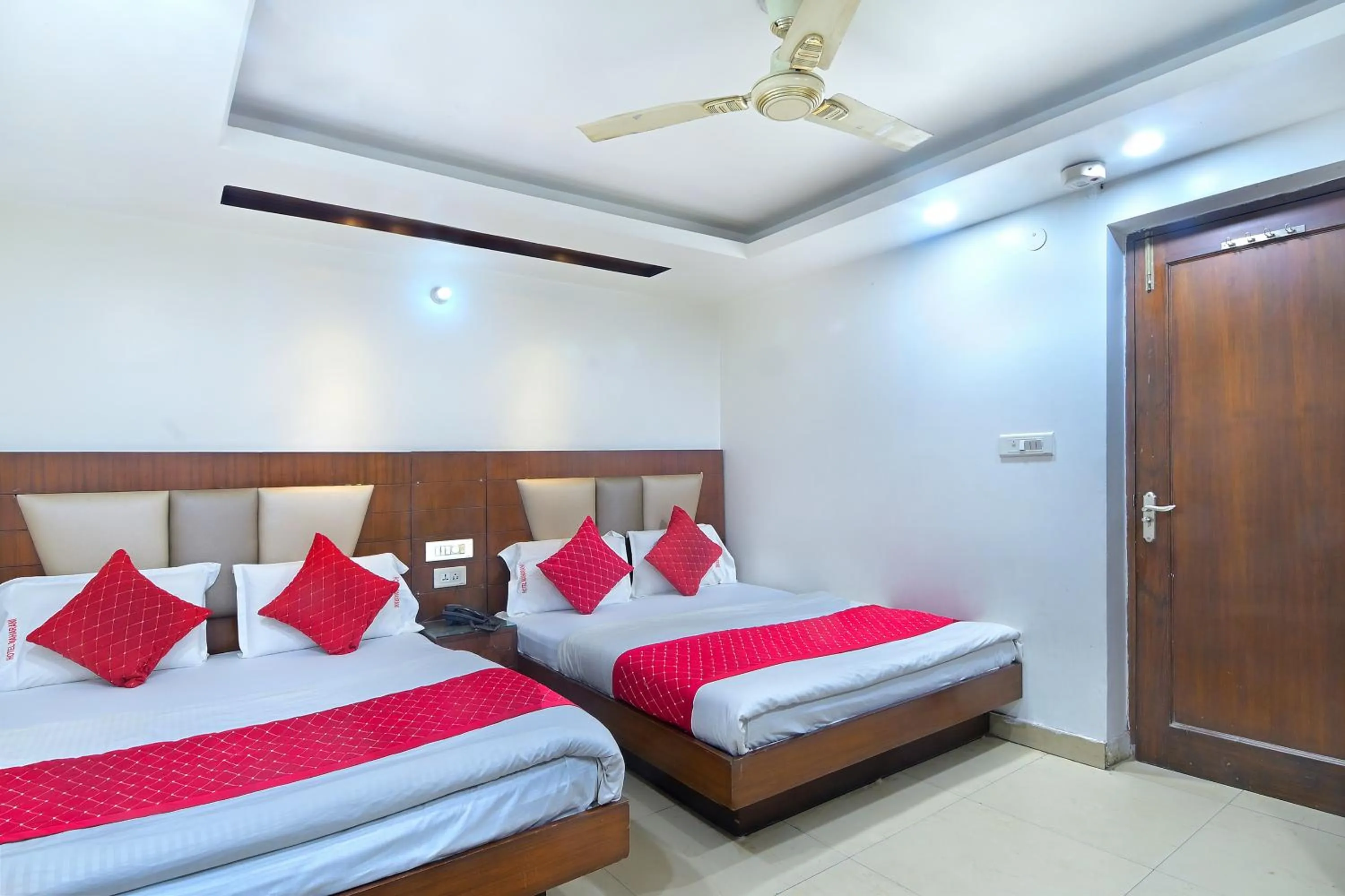 Bed in Hotel Maharani -New Delhi Railway Station - Paharganj