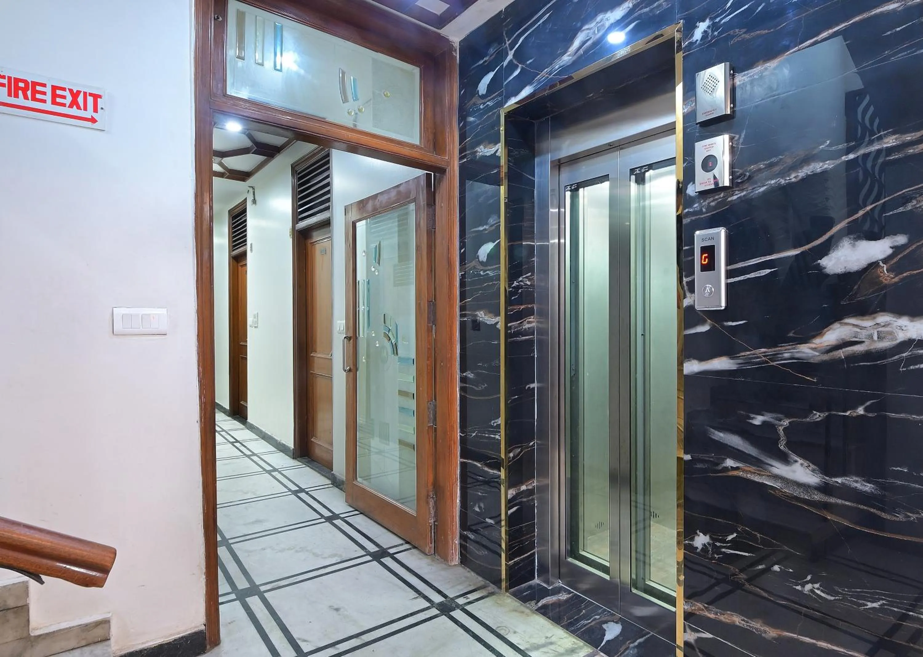 elevator in Hotel Maharani -New Delhi Railway Station - Paharganj