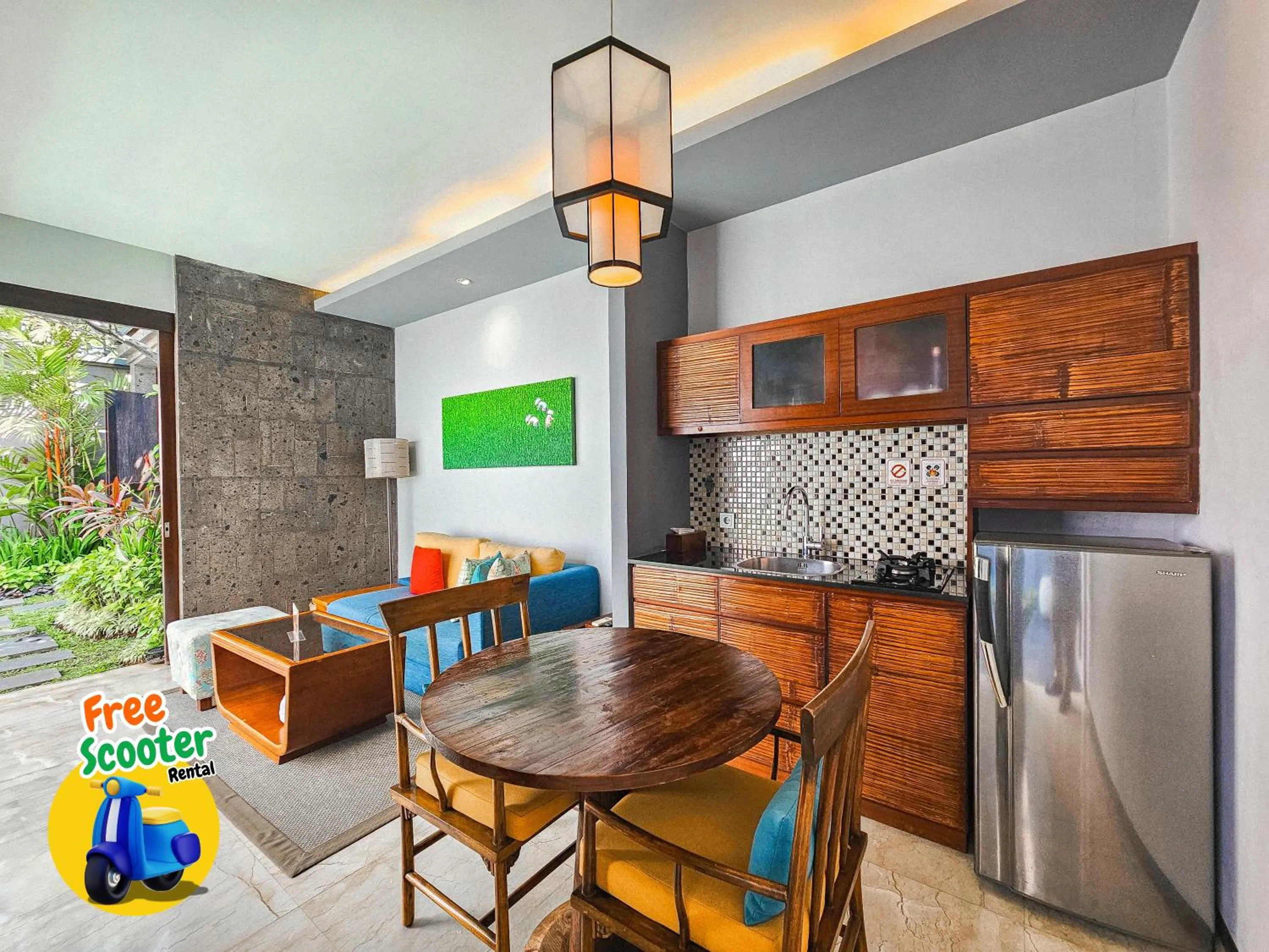 Kitchen or kitchenette in Seminyak Icon - by Karaniya Experience - CHSE certified