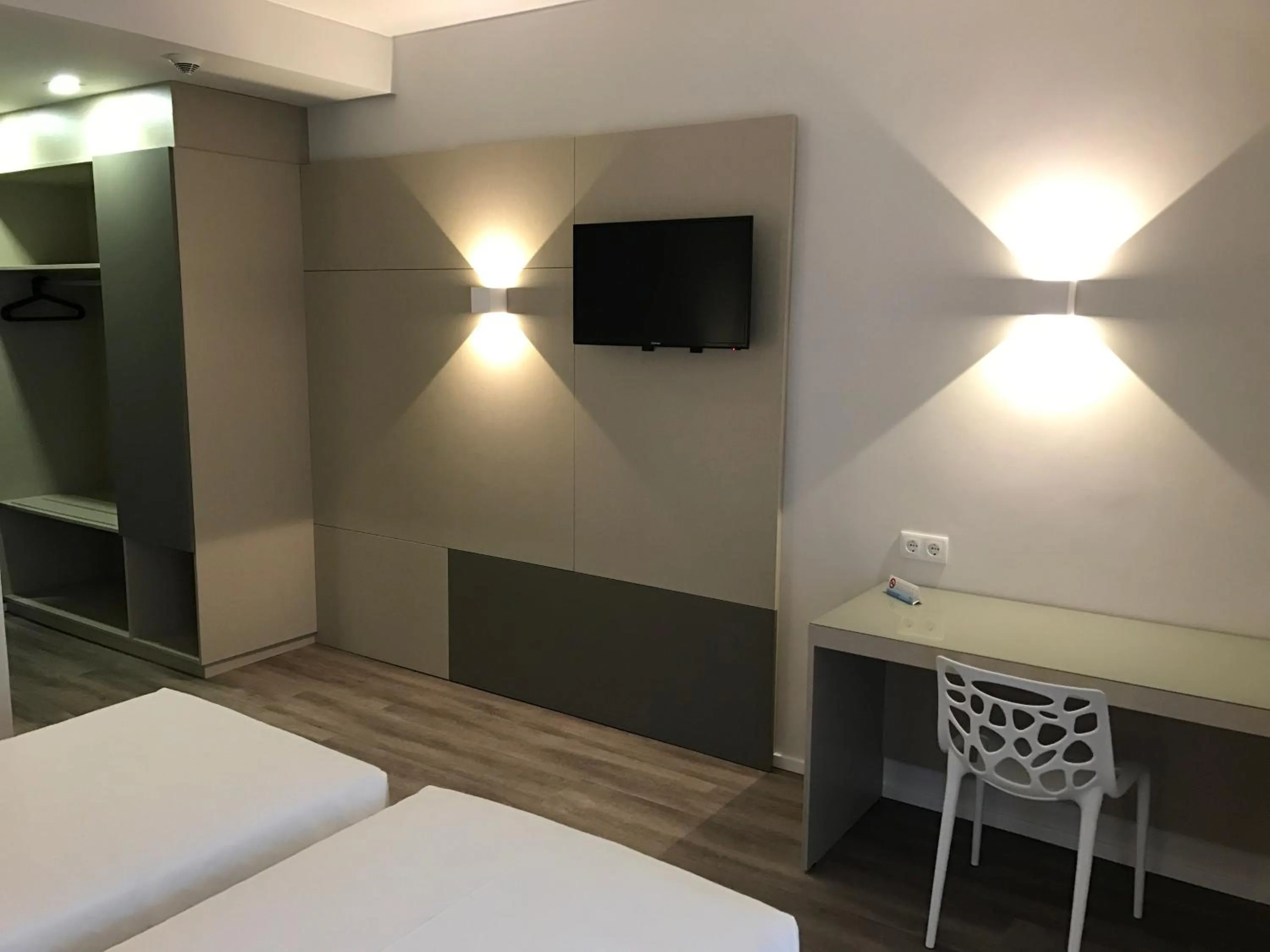 TV and multimedia, Bed in Hotel do Parque