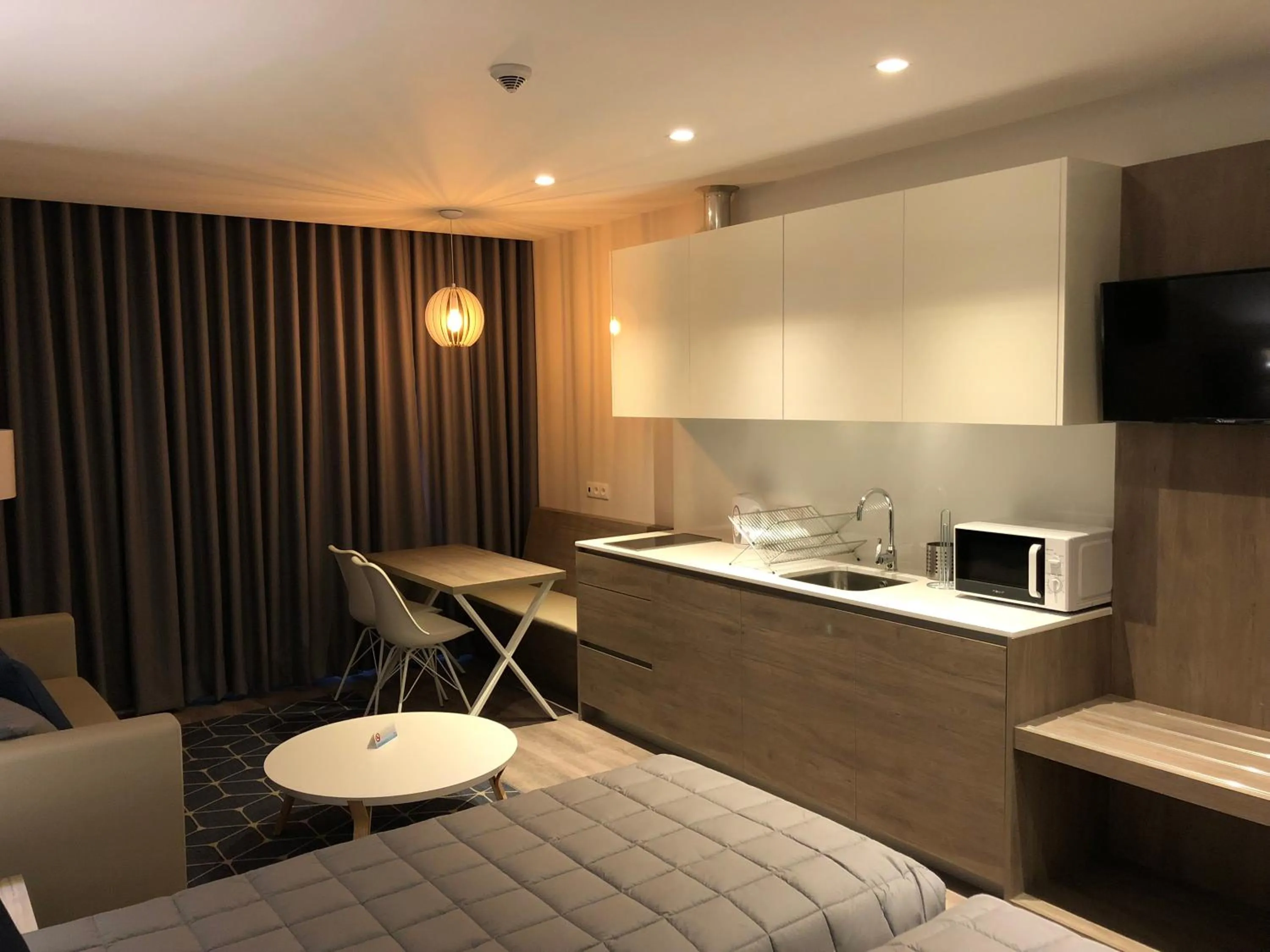 Kitchen or kitchenette in Hotel do Parque