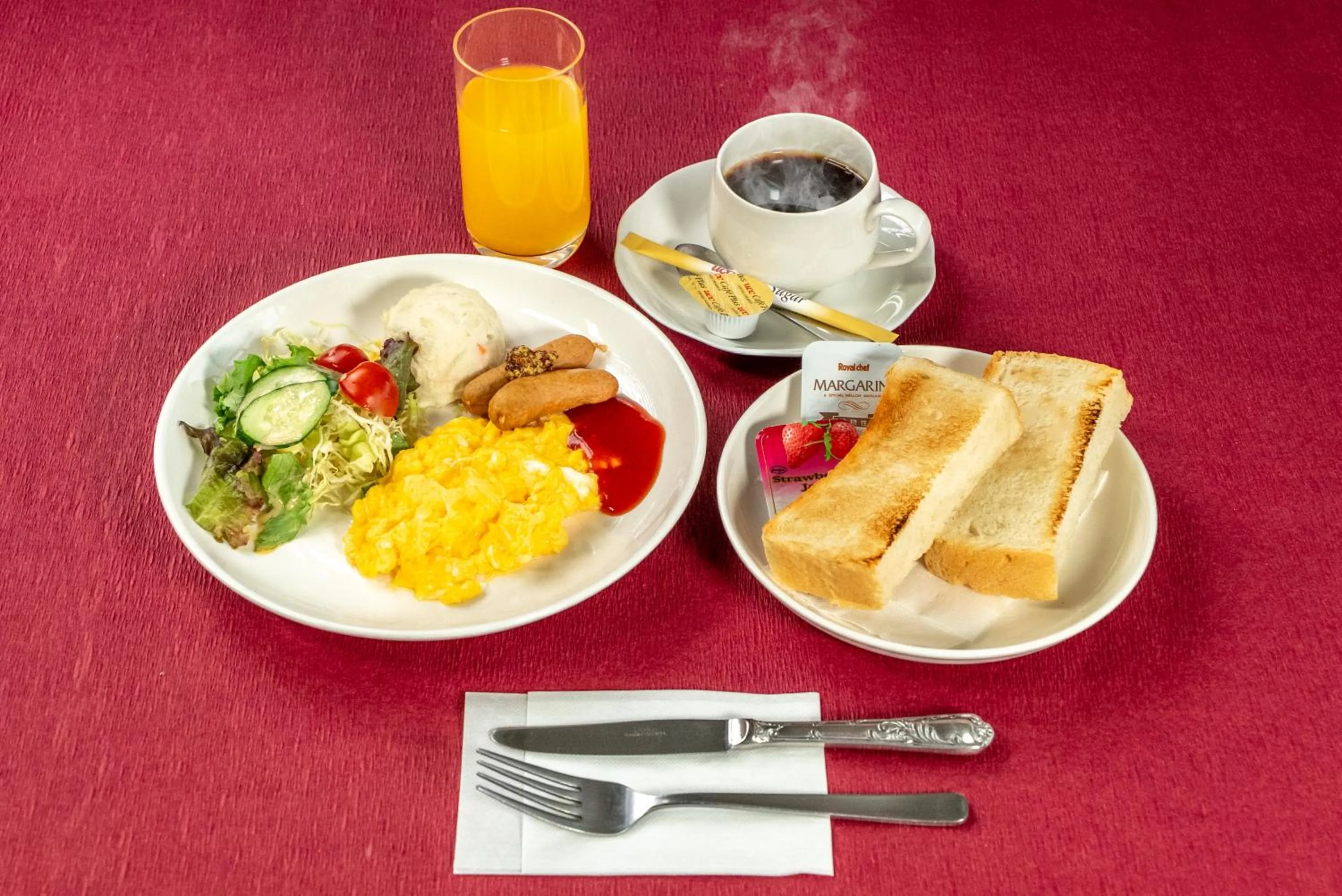 Breakfast in Tendo Central Hotel