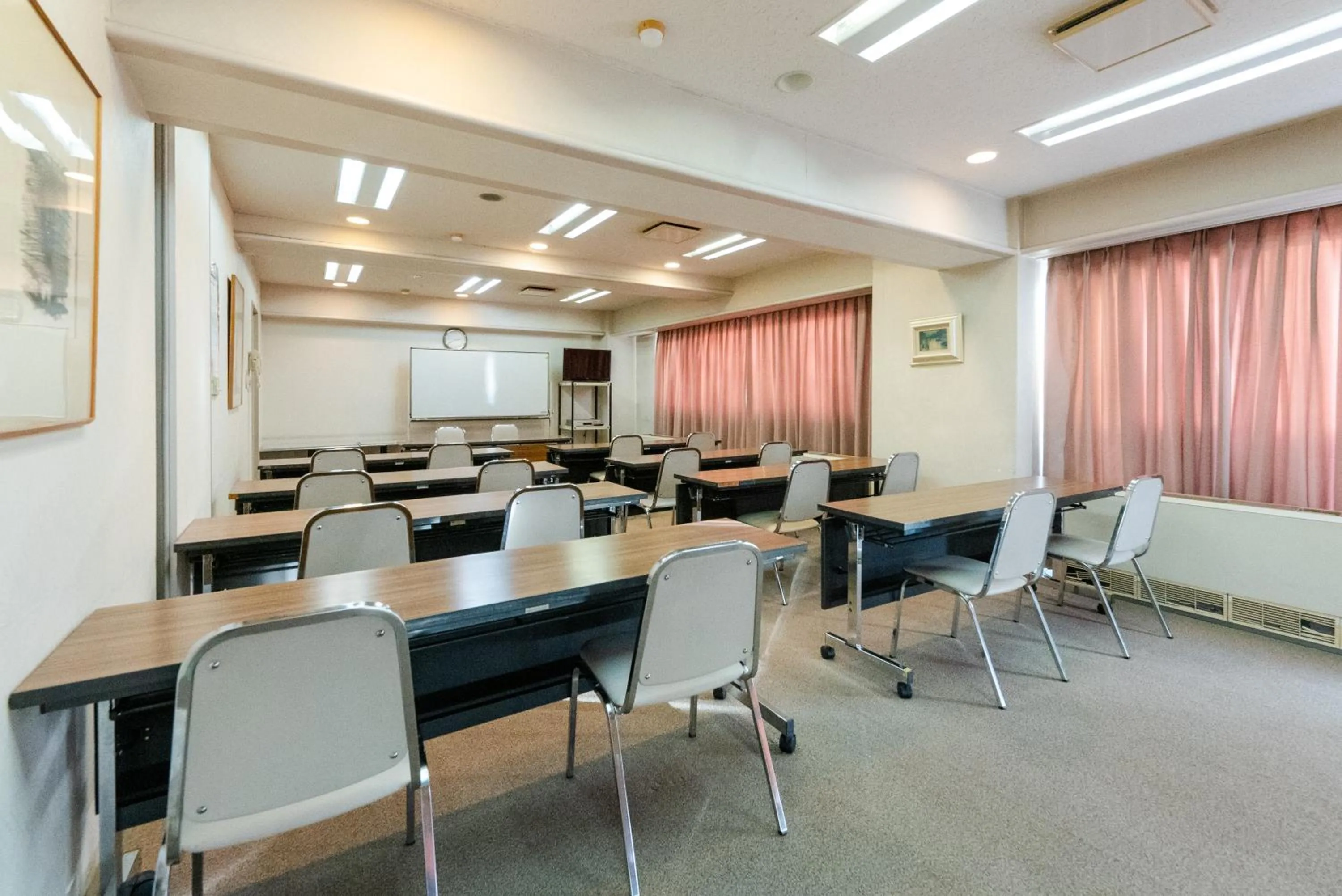 Meeting/conference room in Tendo Central Hotel