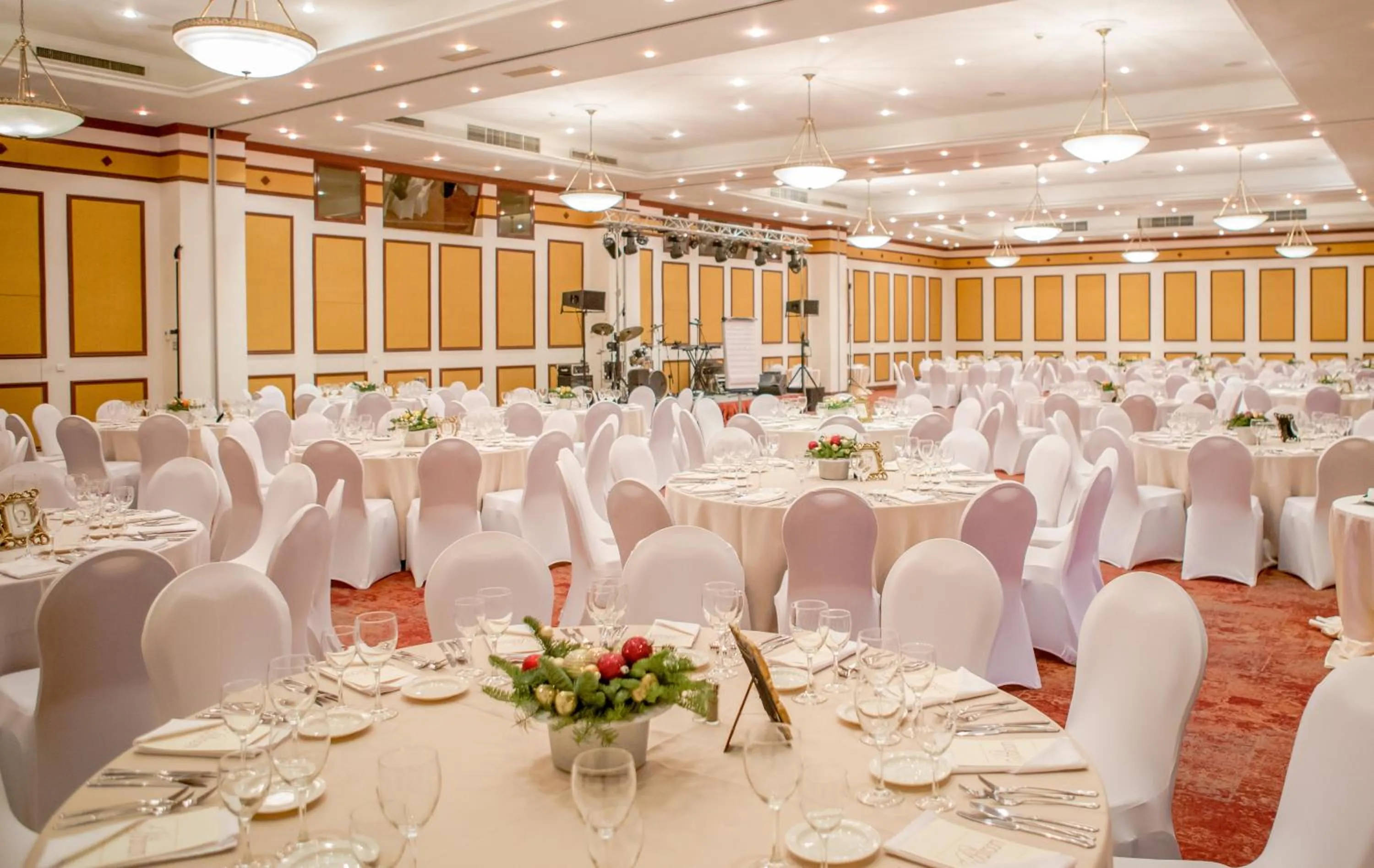 BBQ facilities in Caro Hotel