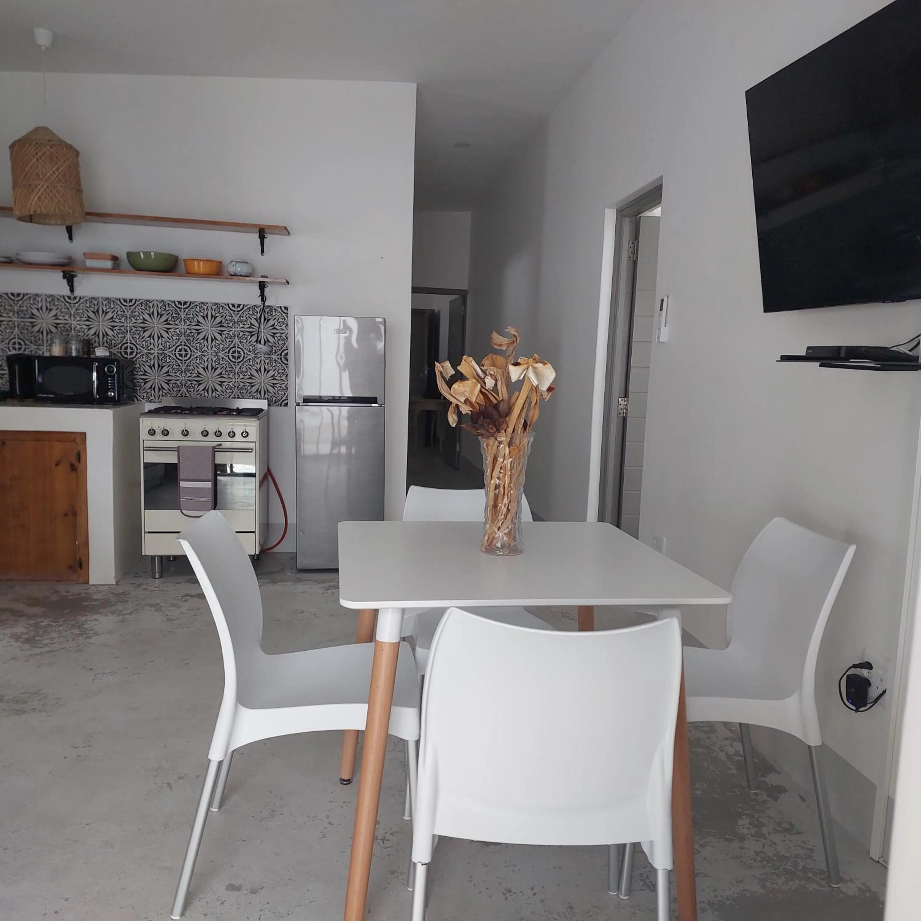 Kitchen or kitchenette in Karoo Retreat- Self Catering Villas and Guest House