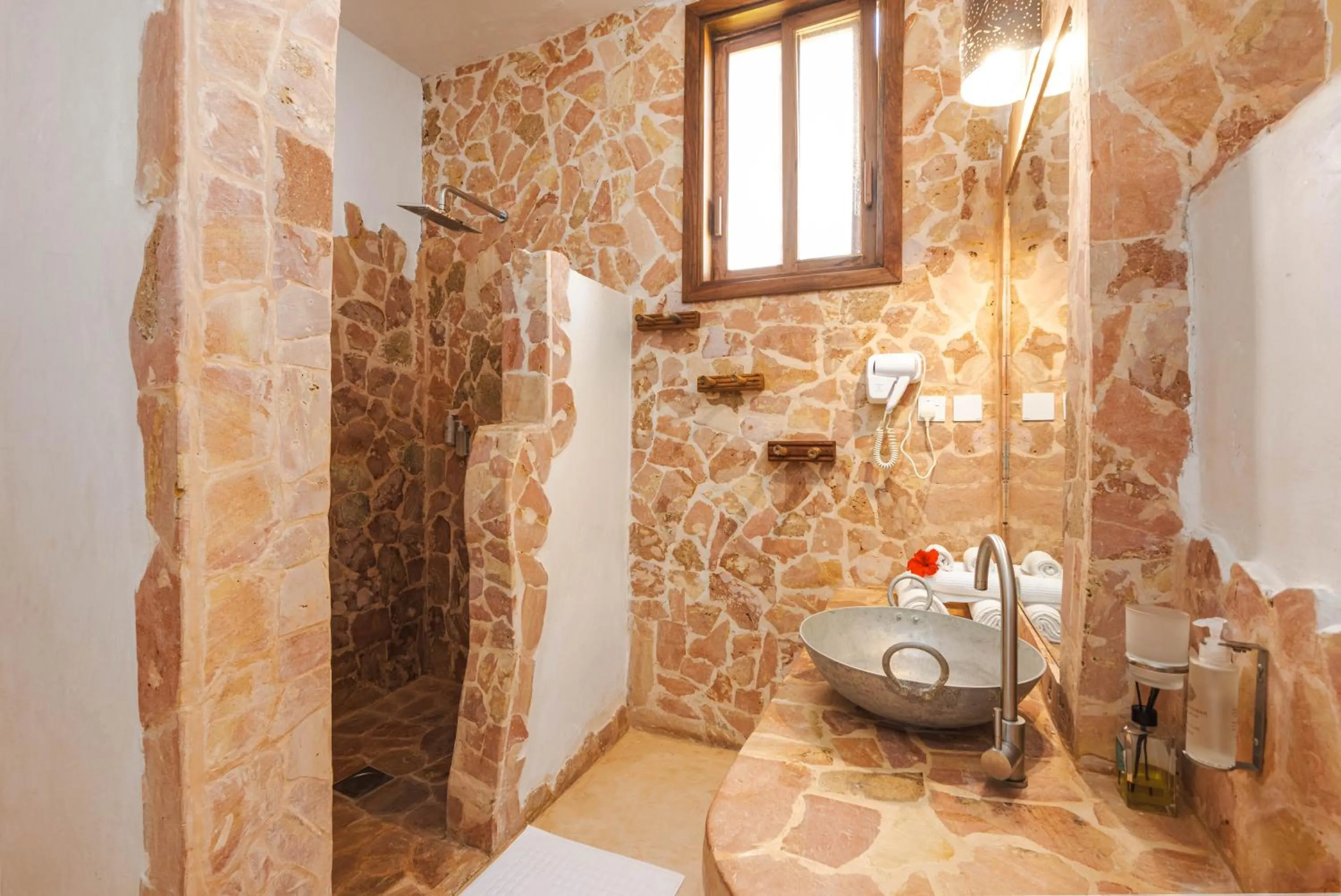 Bathroom in Mvuvi Boutique Resort