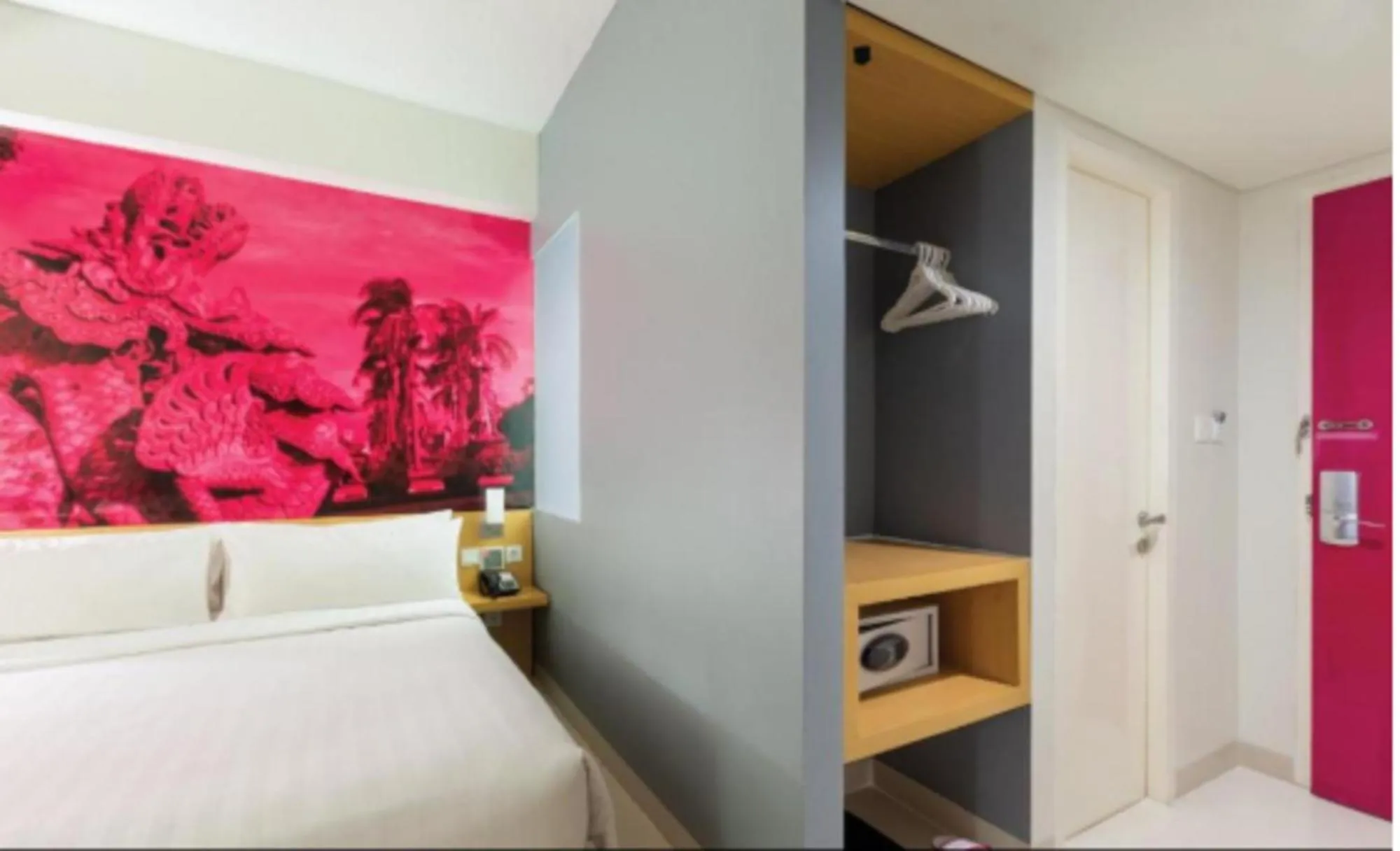 Bedroom, Bed in favehotel Solo Baru