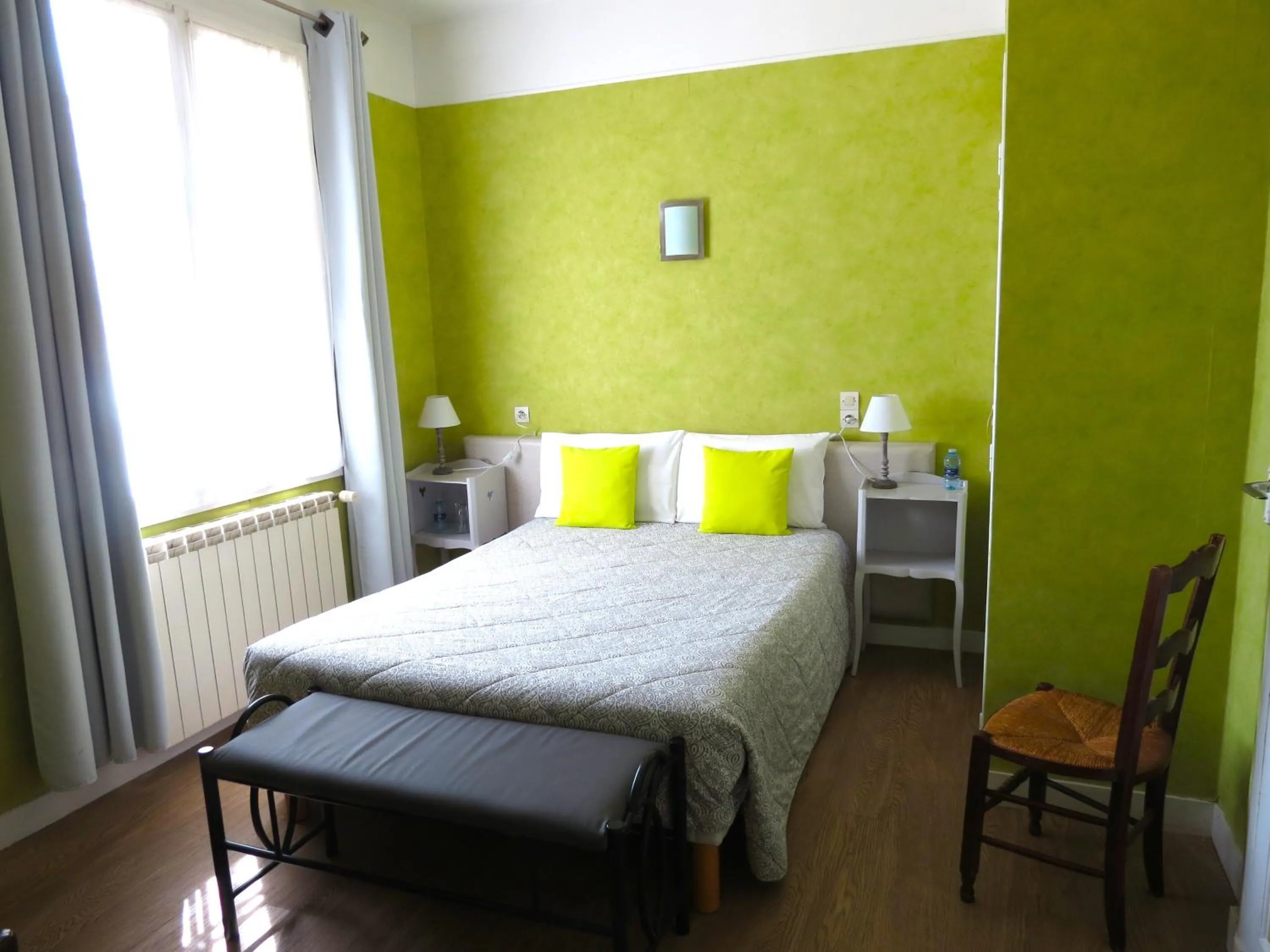 Bedroom, Bed in Hotel Au Petit Béarn