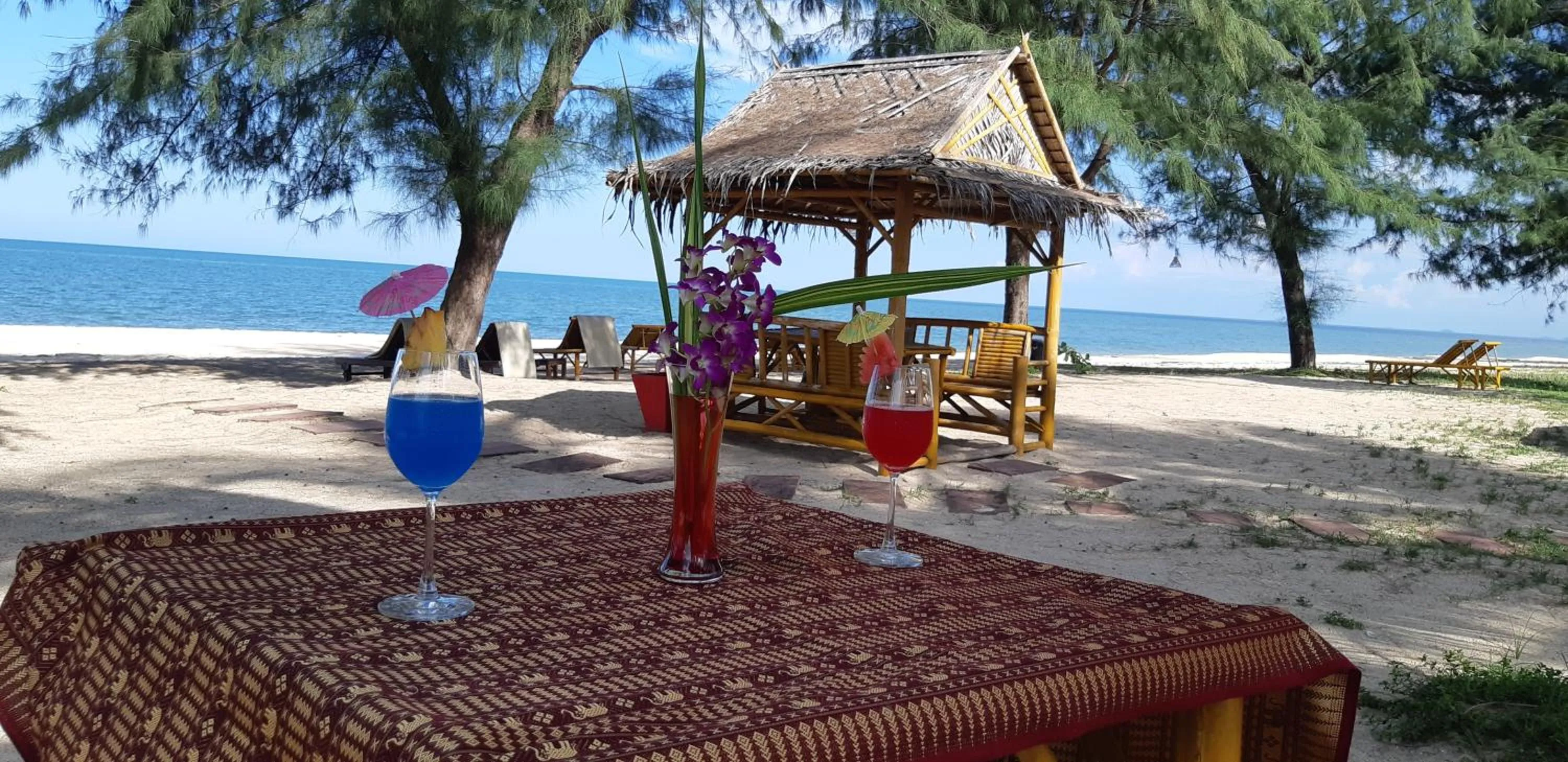 Restaurant/places to eat in Ao Thai Resort