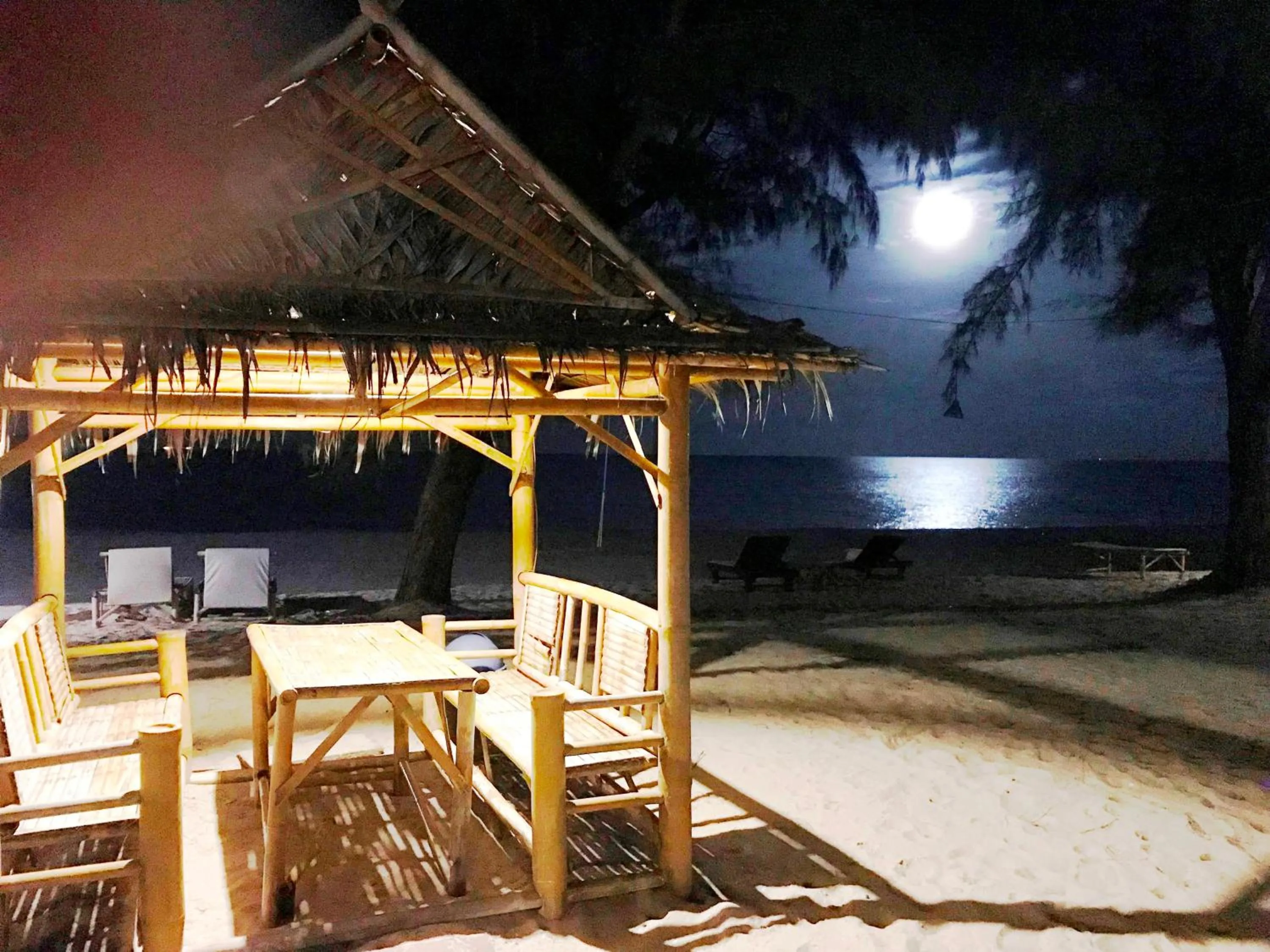 Beach in Ao Thai Resort